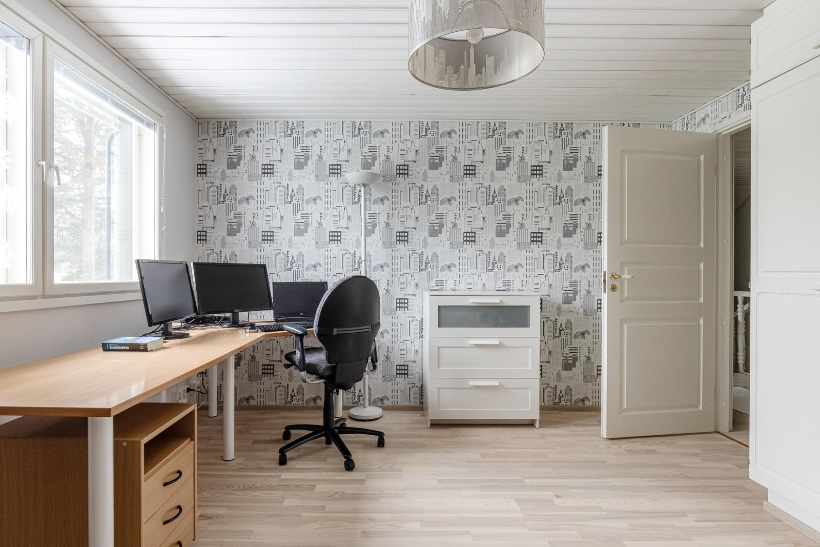 Salmelaisenkatu 21, Linnanpelto, Kuopio