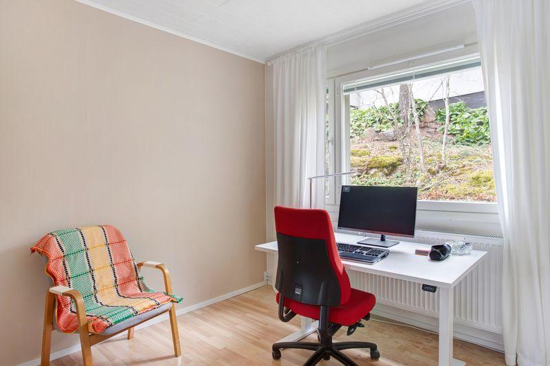 Metsikkötie 20, Martinlaakso, Vantaa