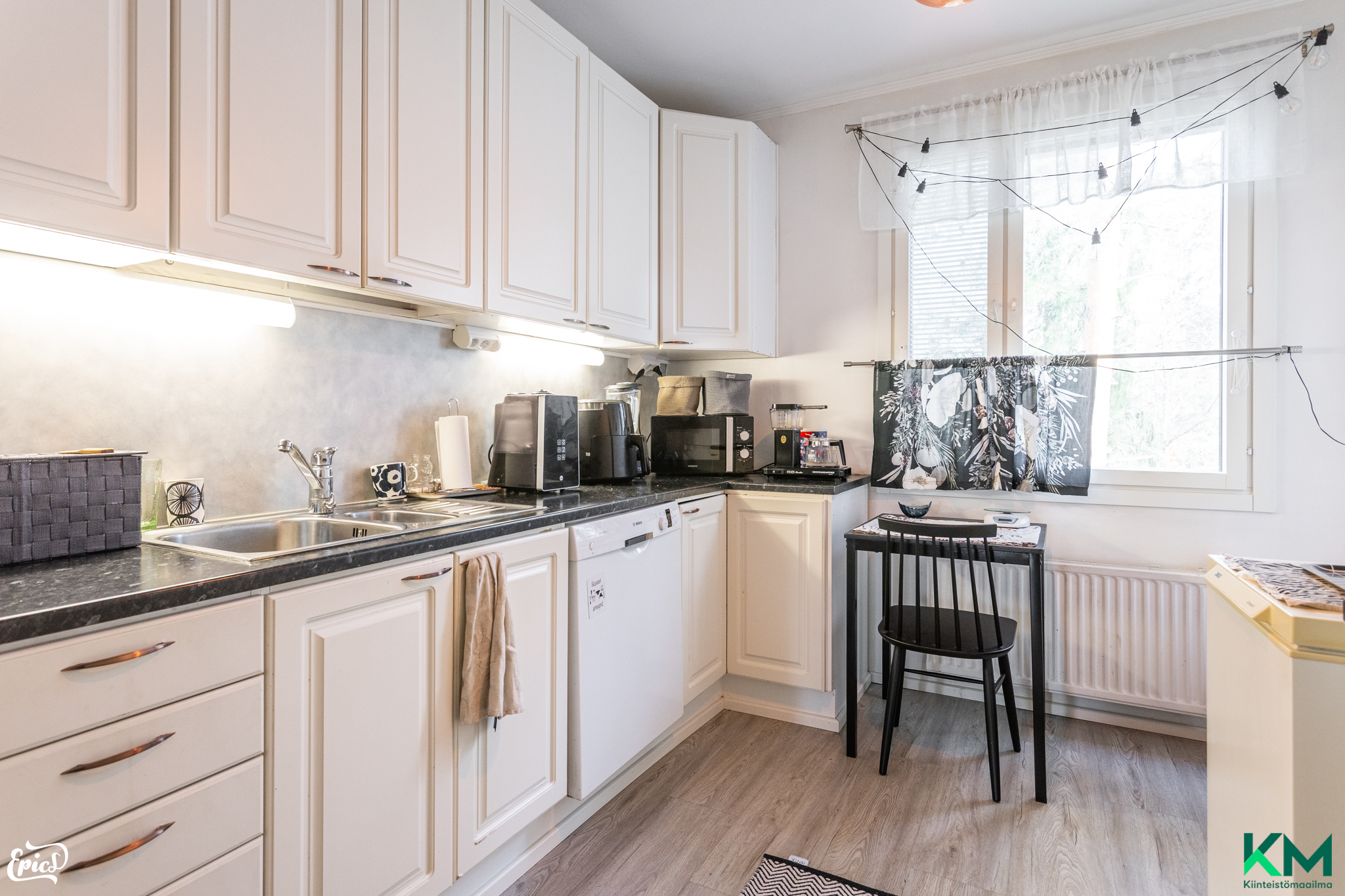 Karhumäentie 4, Sääksjärvi, Lempäälä