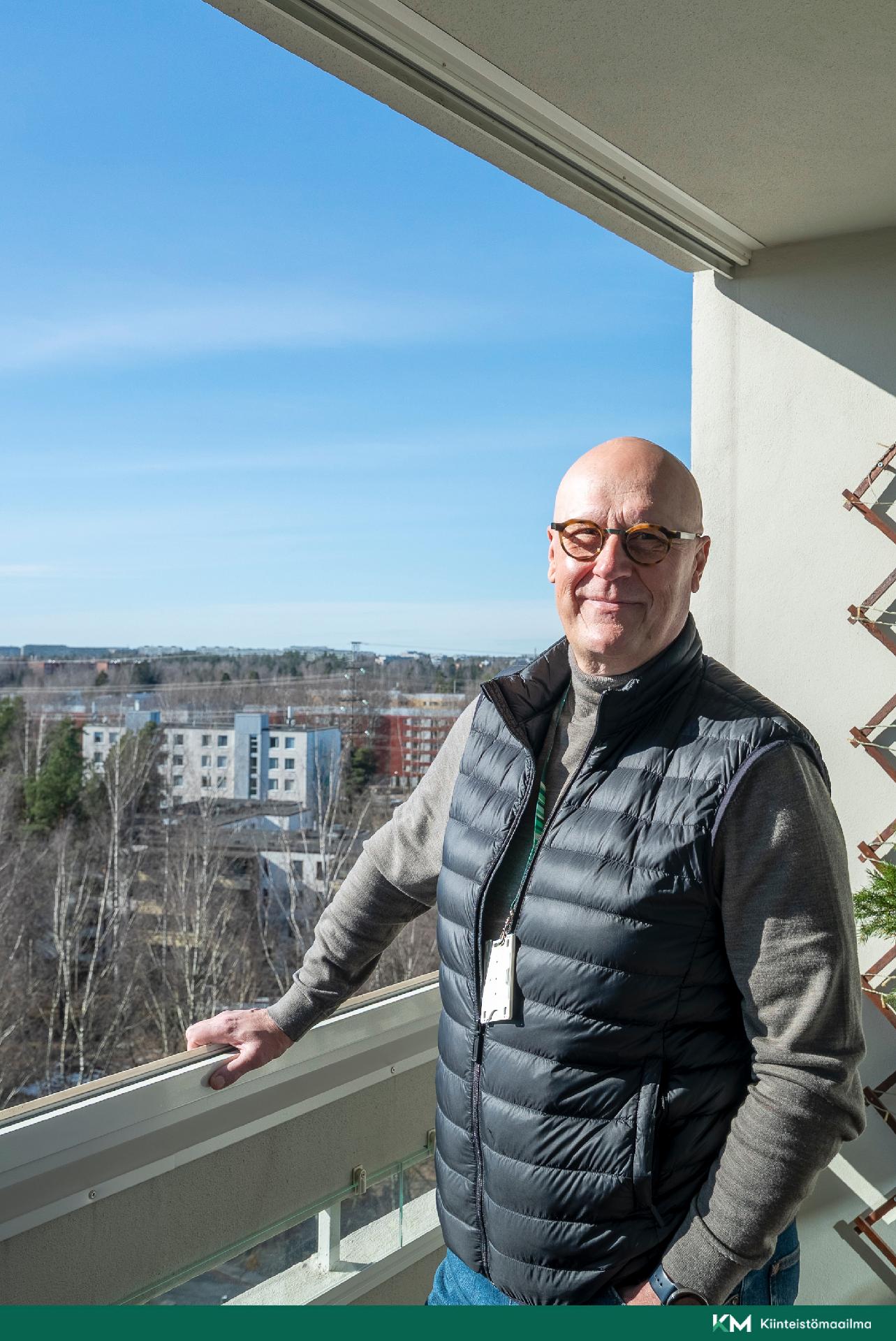 Olethan yhteydessä niin sovitaan esittelystä