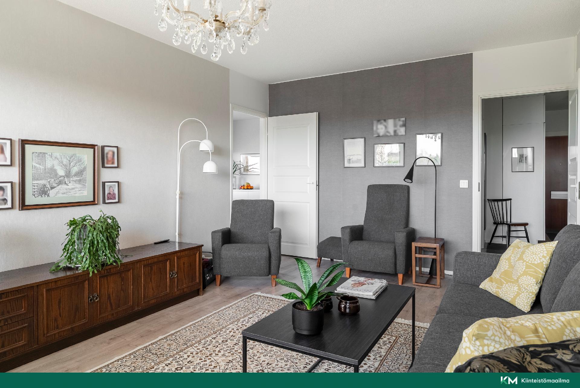 Olohuone ikkunoilta kuvattuna