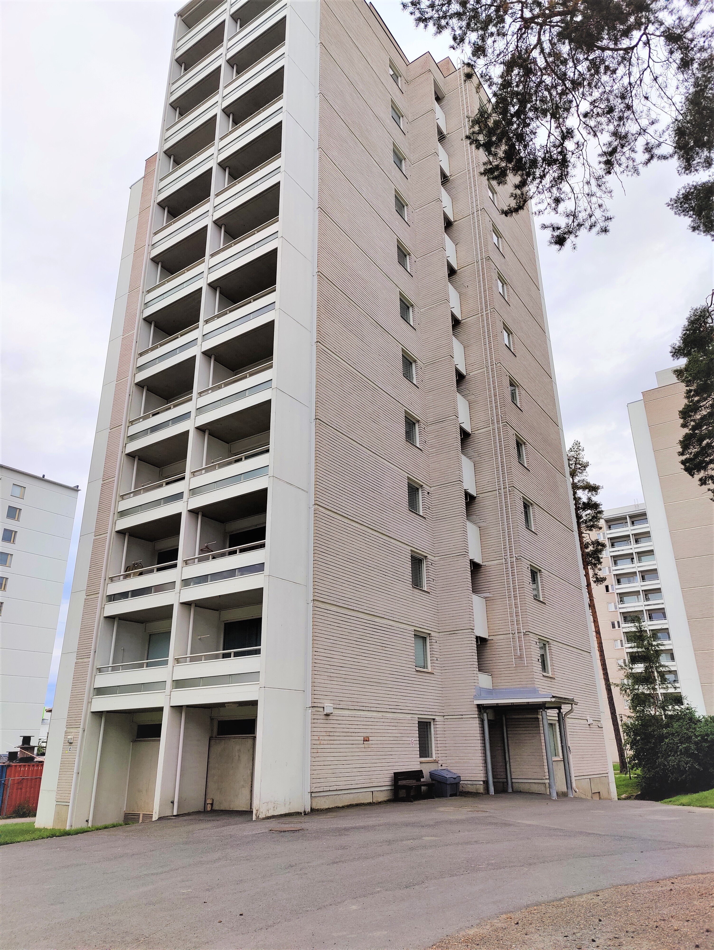 Sairaalanrinne 4, Kontinkangas, Oulu