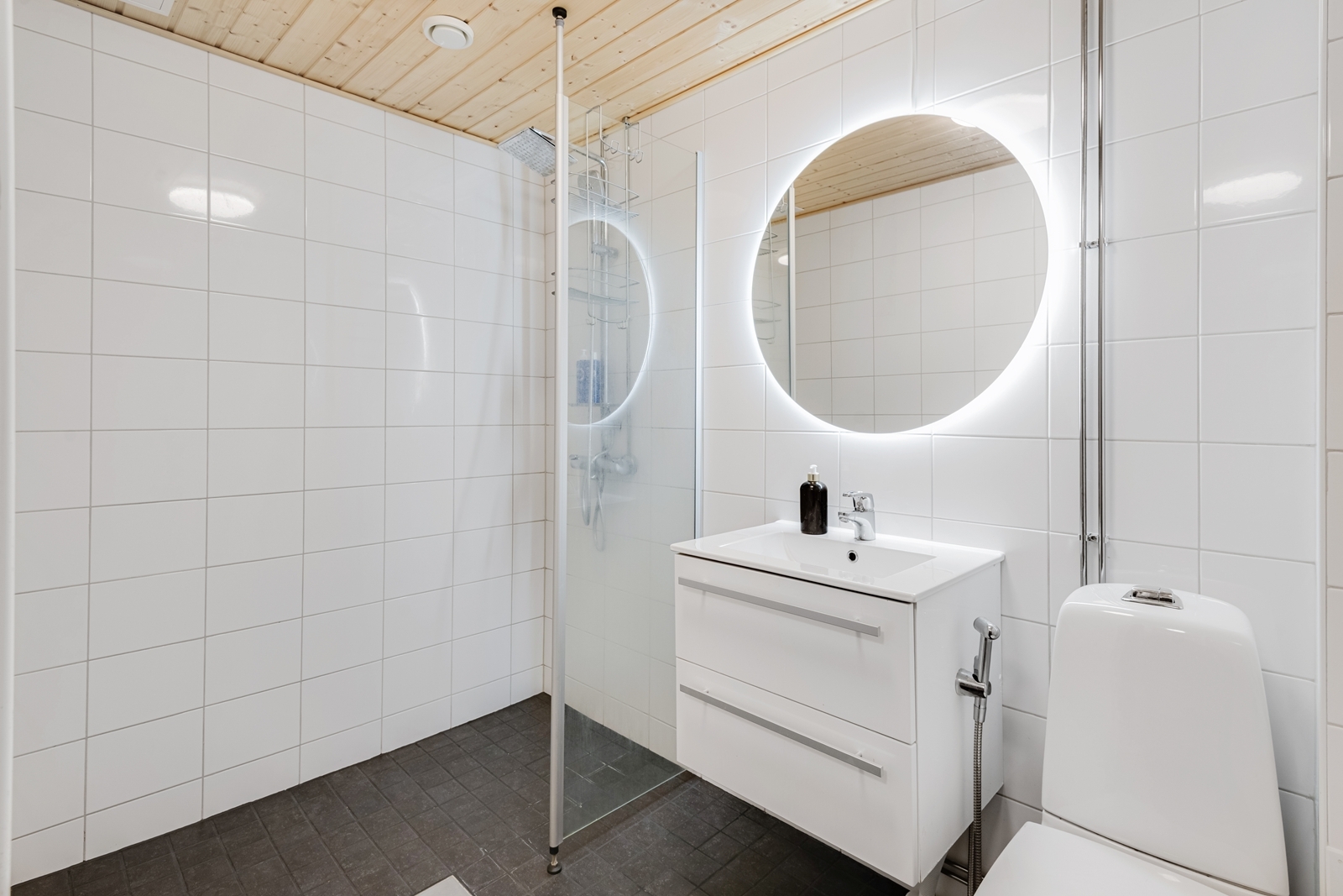 Kalliomäentie 8, Klaukkala, Nurmijärvi