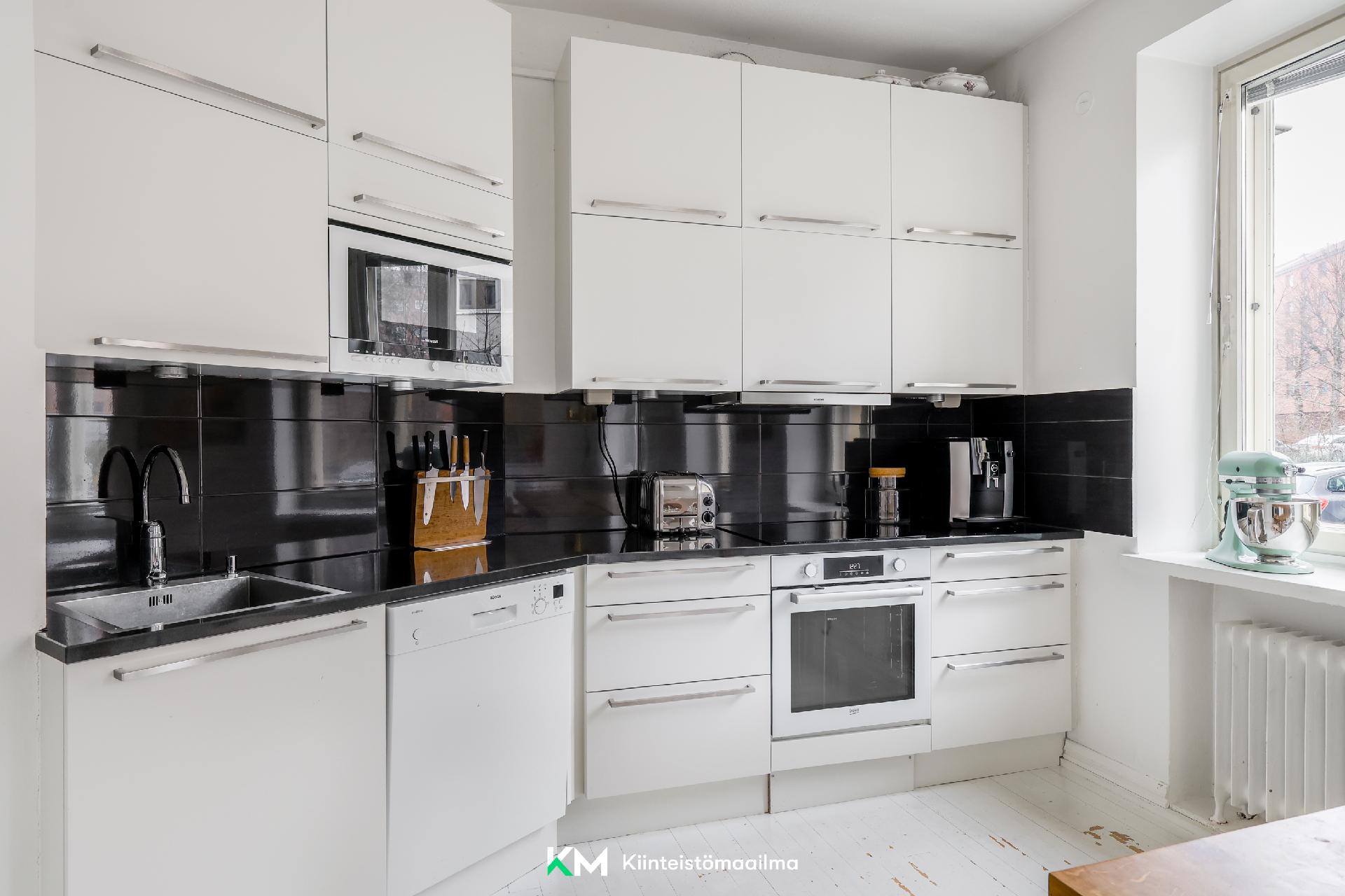 Munkkiniemen puistotie 10, Munkkiniemi, Helsinki