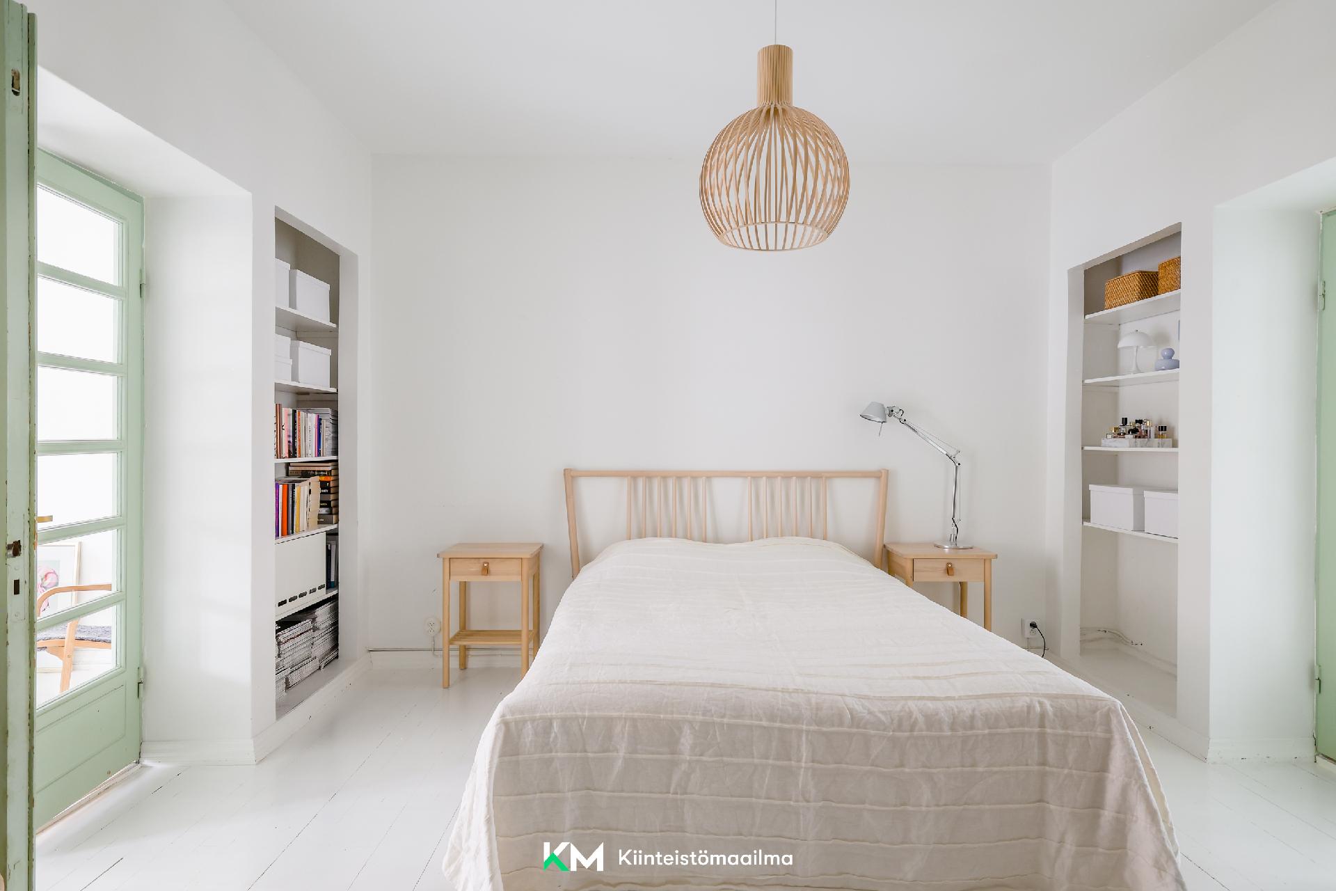 Munkkiniemen puistotie 10, Munkkiniemi, Helsinki