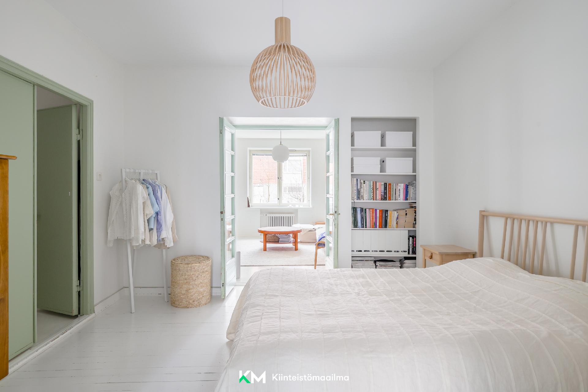 Munkkiniemen puistotie 10, Munkkiniemi, Helsinki