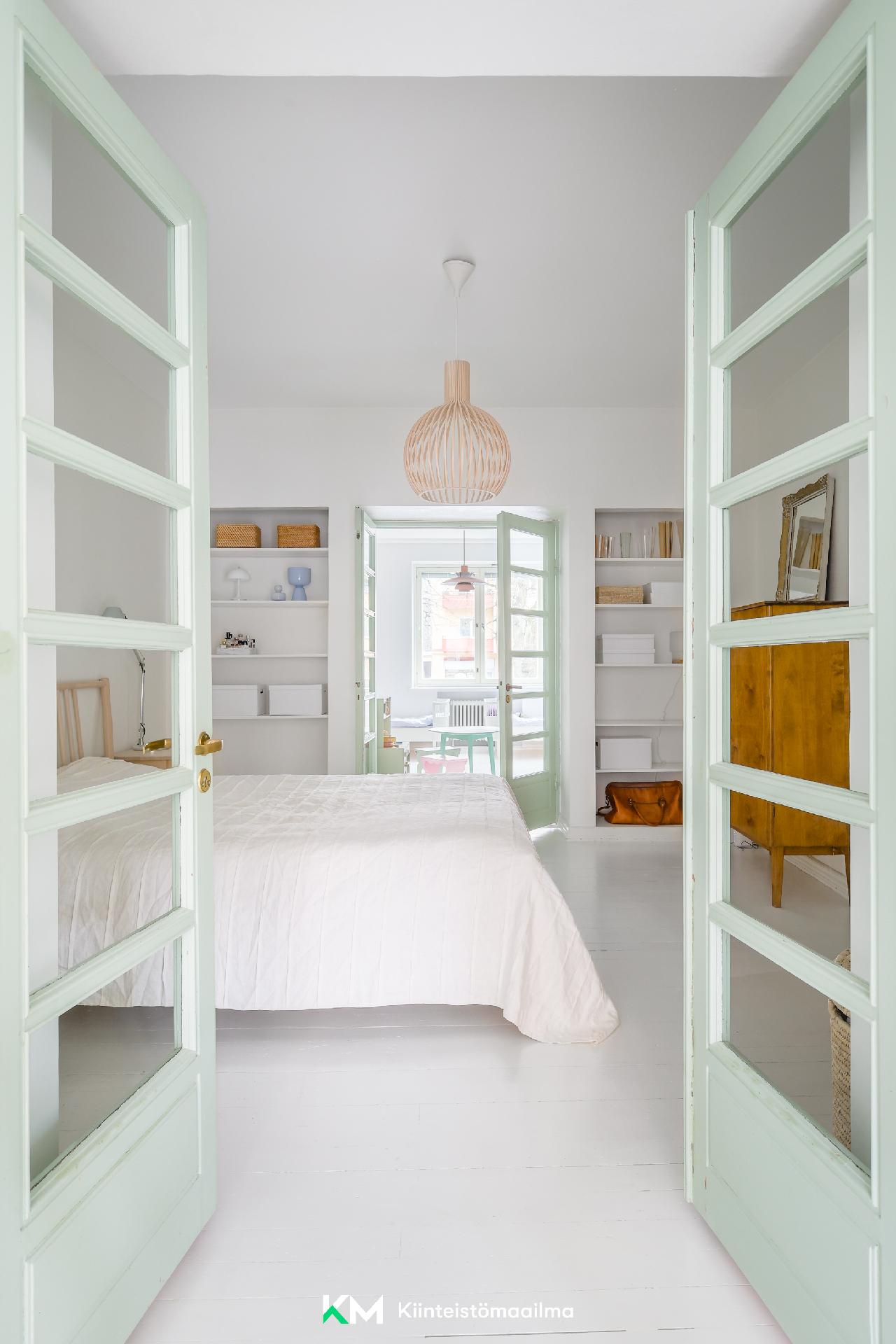 Munkkiniemen puistotie 10, Munkkiniemi, Helsinki