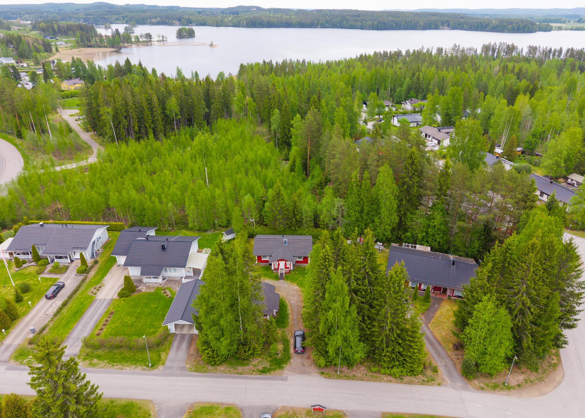 Ahotie 4, Jokiniemi, Laukaa