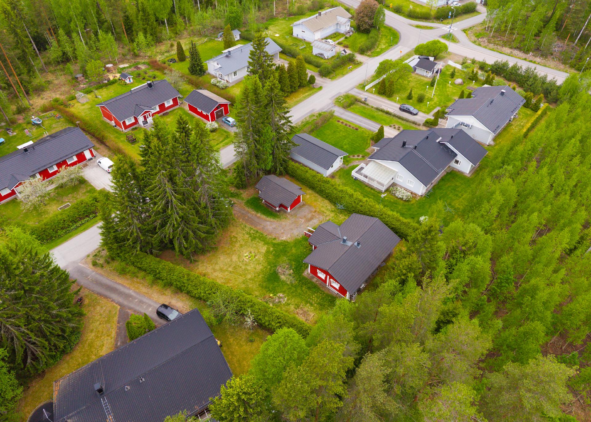 Ahotie 4, Jokiniemi, Laukaa