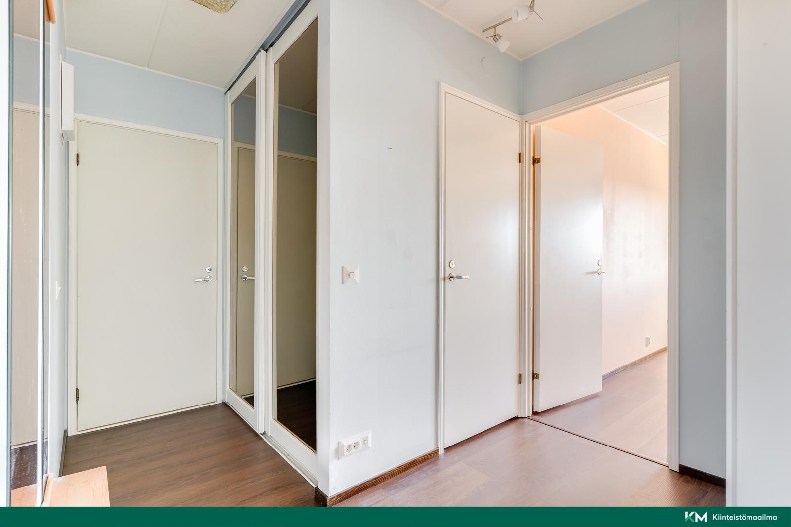 Anianpellontie 17, Malmi, Helsinki