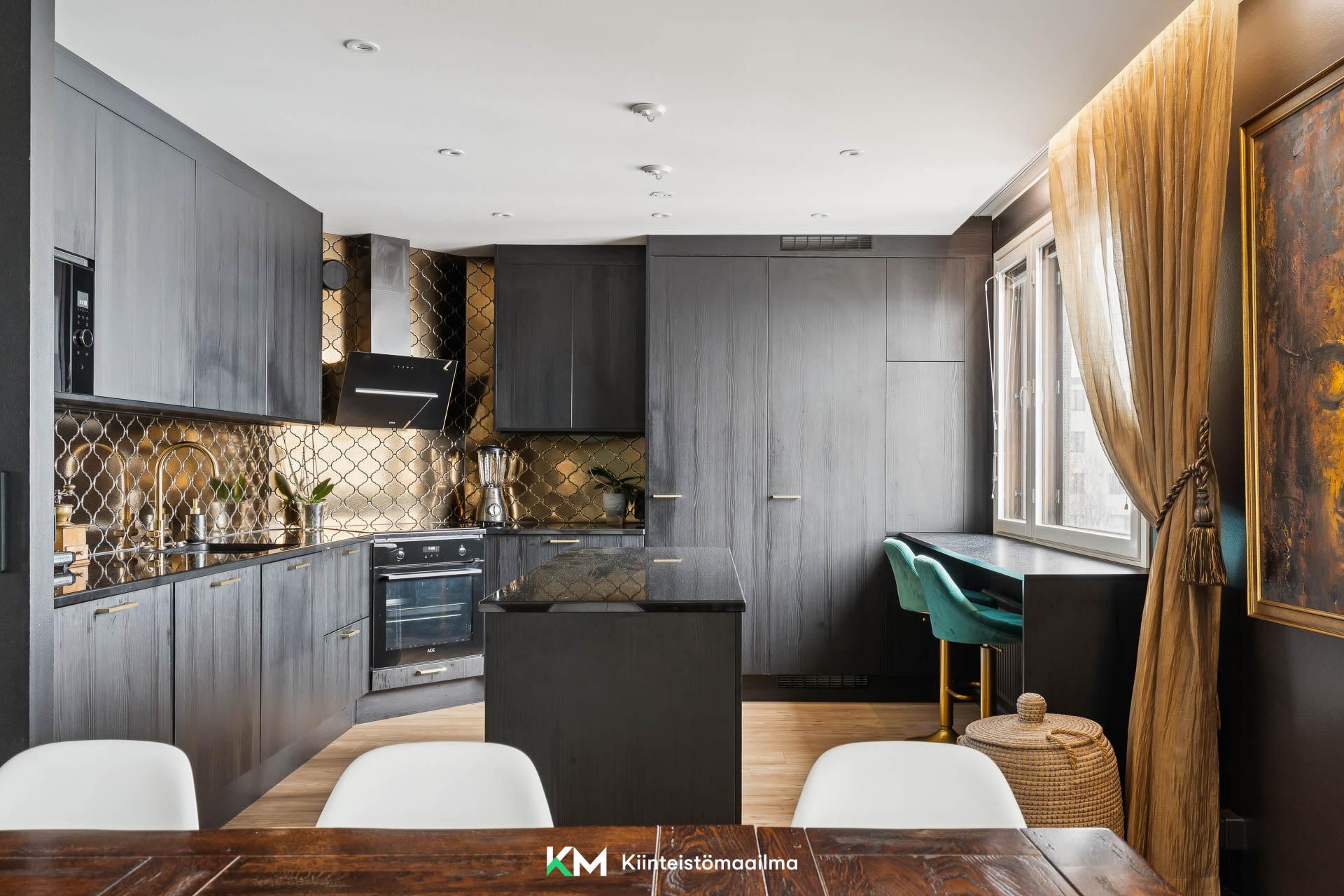 Everstinkuja 6, Perkkaa, Espoo