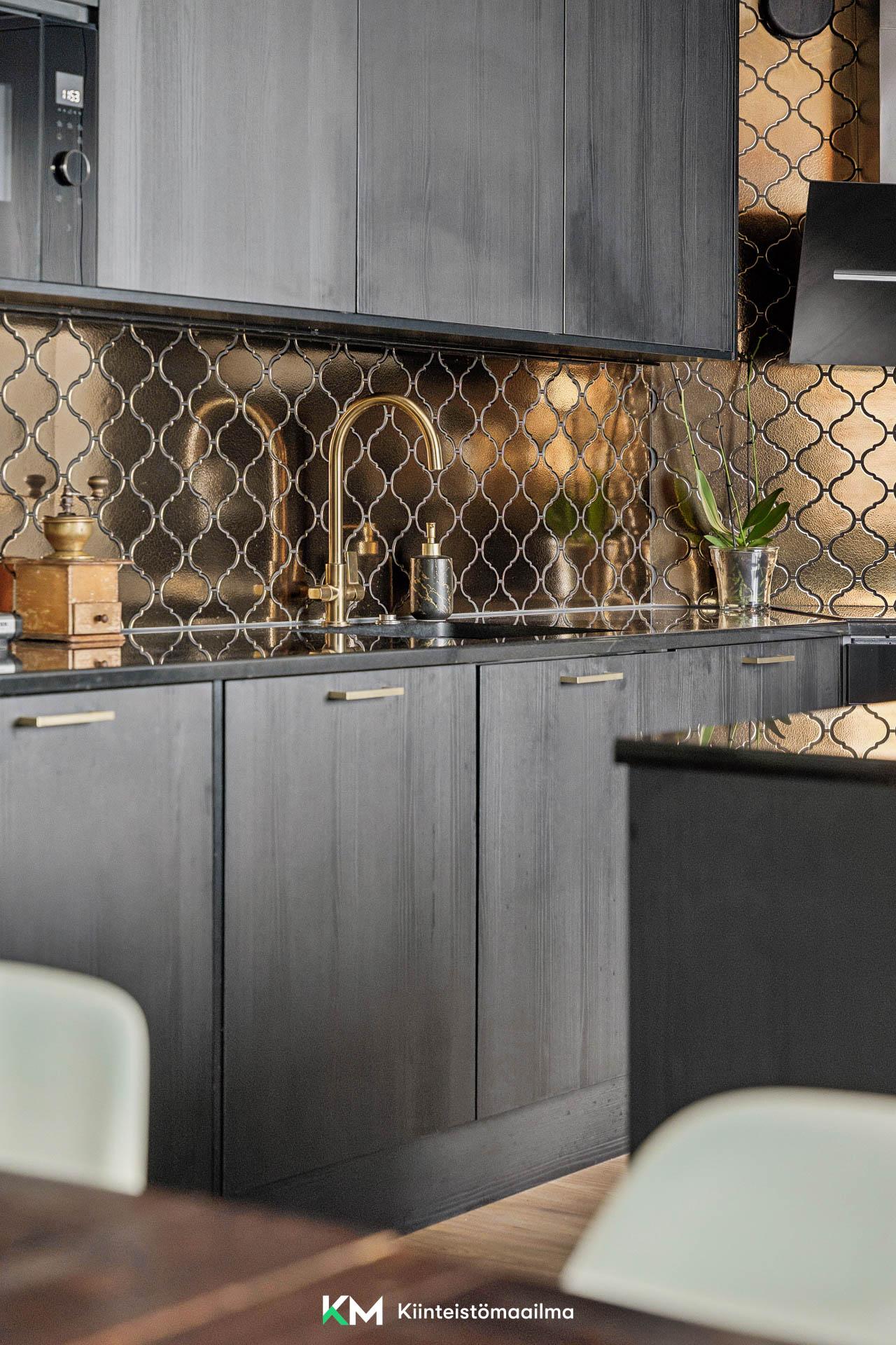 Everstinkuja 6, Perkkaa, Espoo