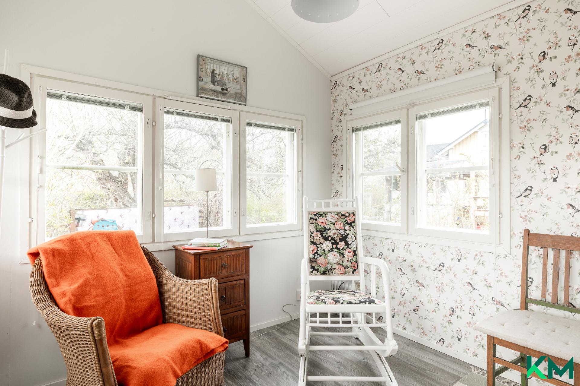 Tunnelmallinen kuisti