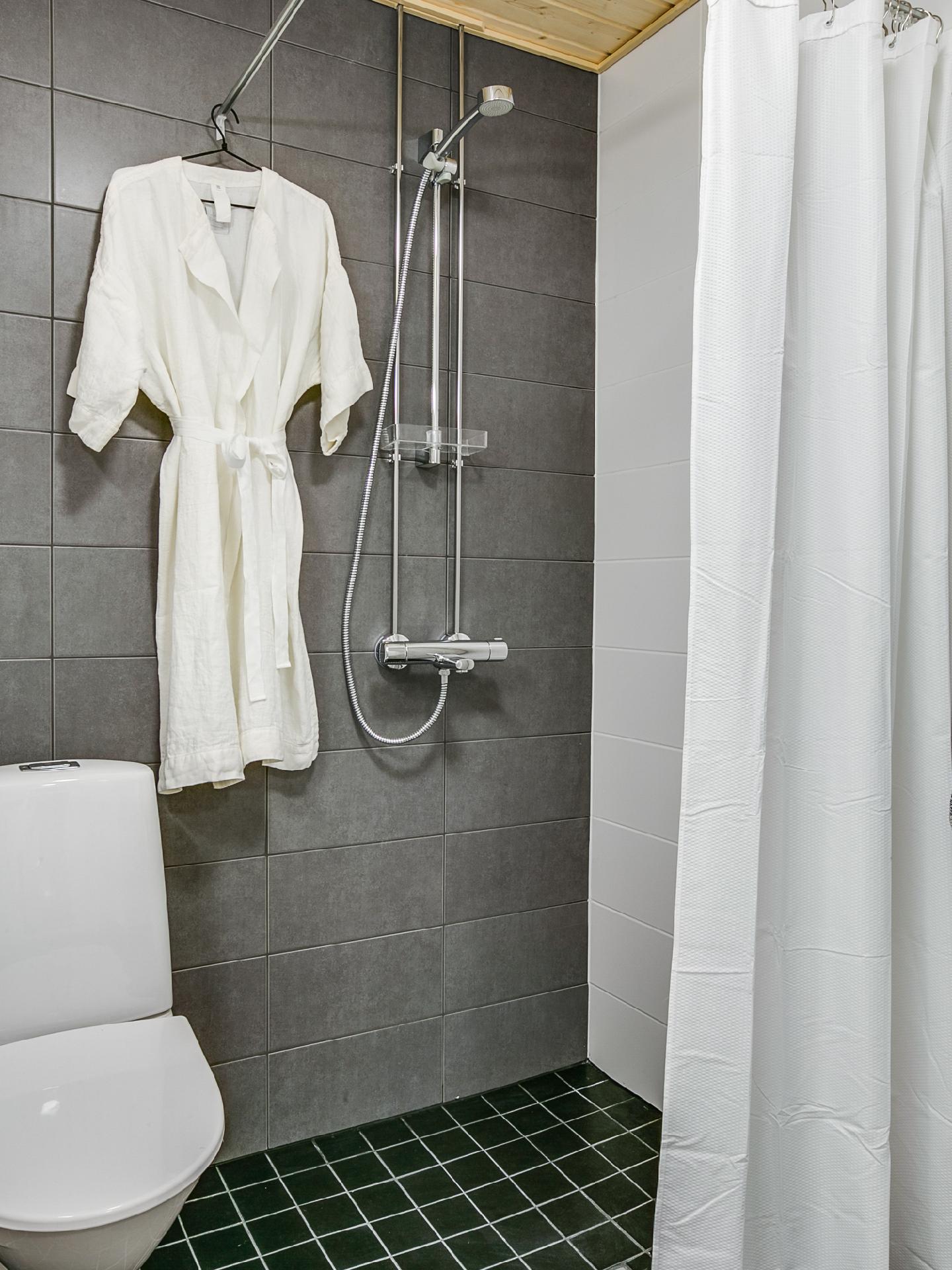 Halkoniemenrinne 1, Lentävänniemi, Tampere