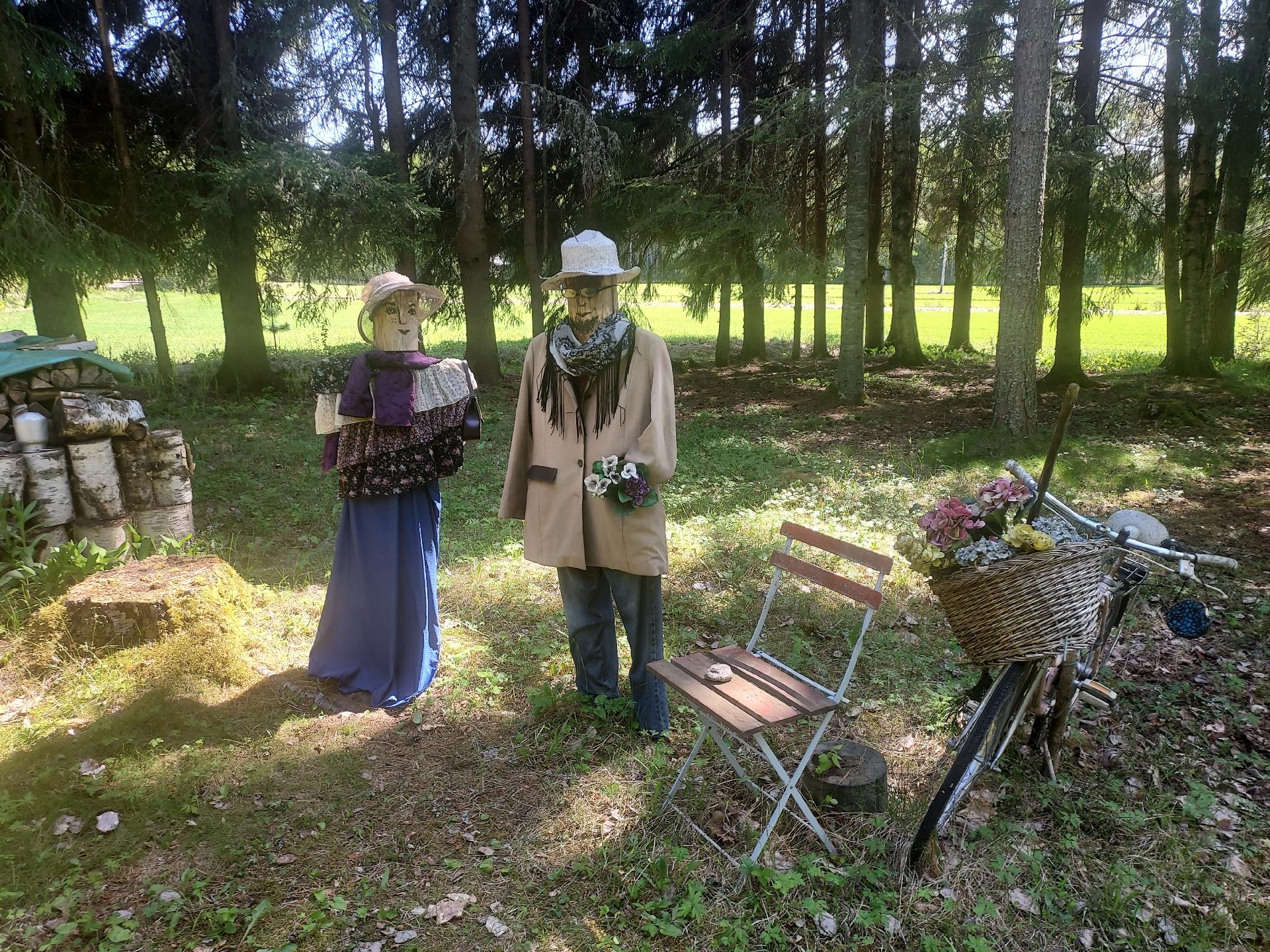 Mekin viihdymme täällä