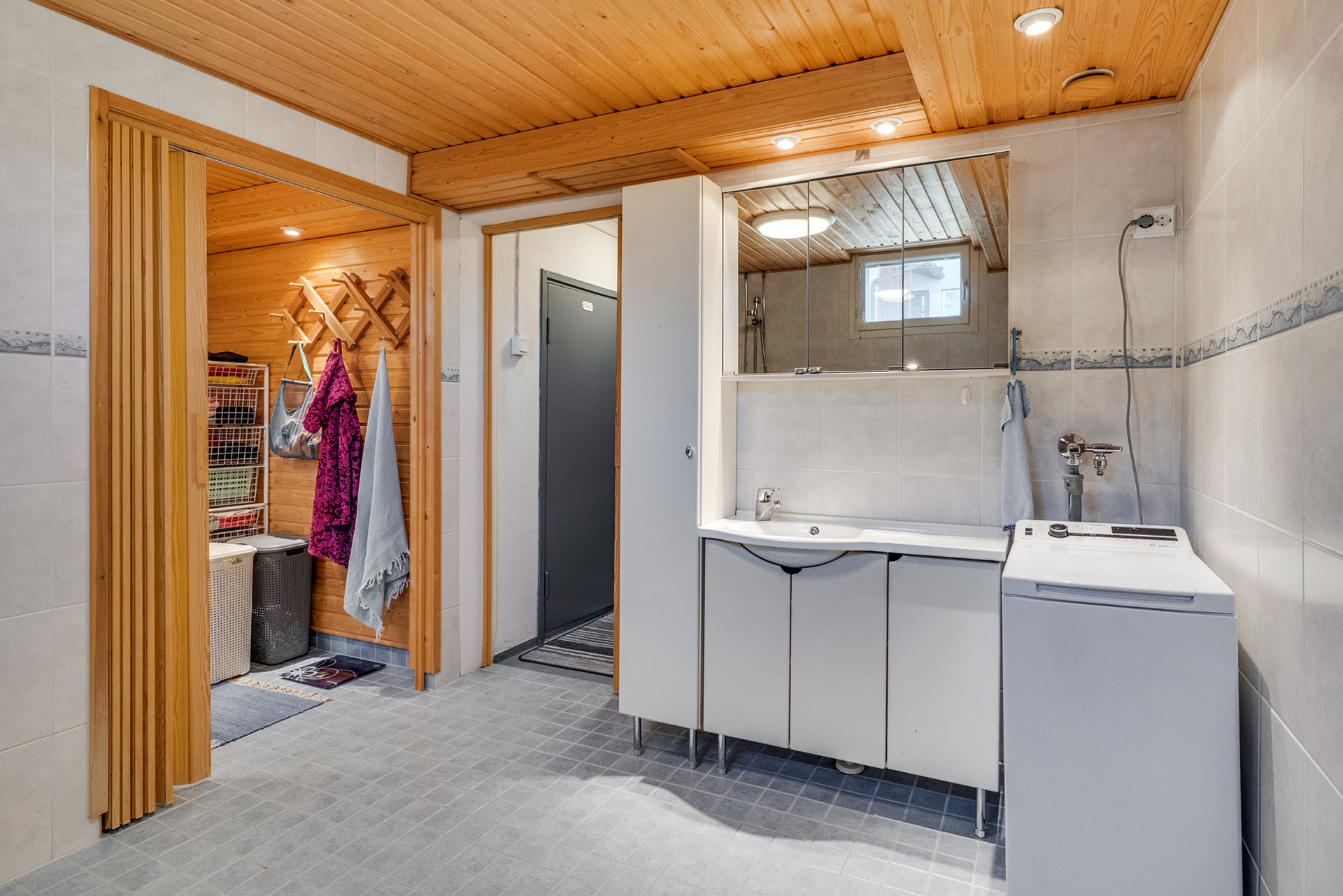 Helakallionkatu 12, Linnainmaa, Tampere