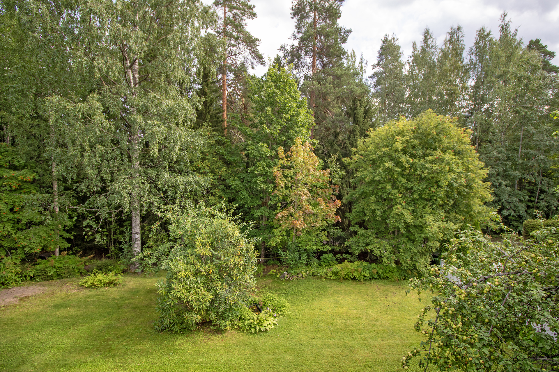 Näkymä parvekkeelta.