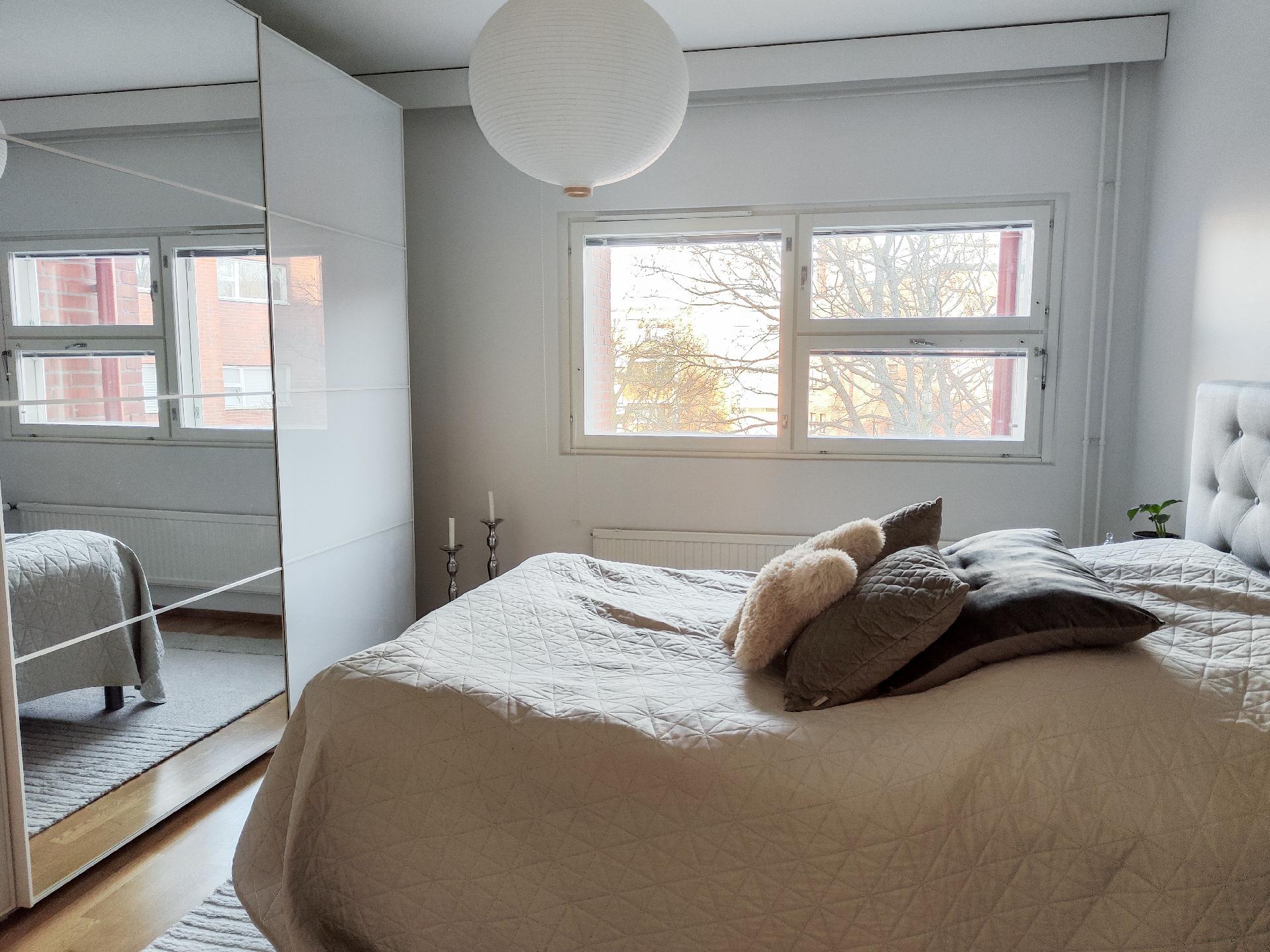 toinen makuuhuoneista