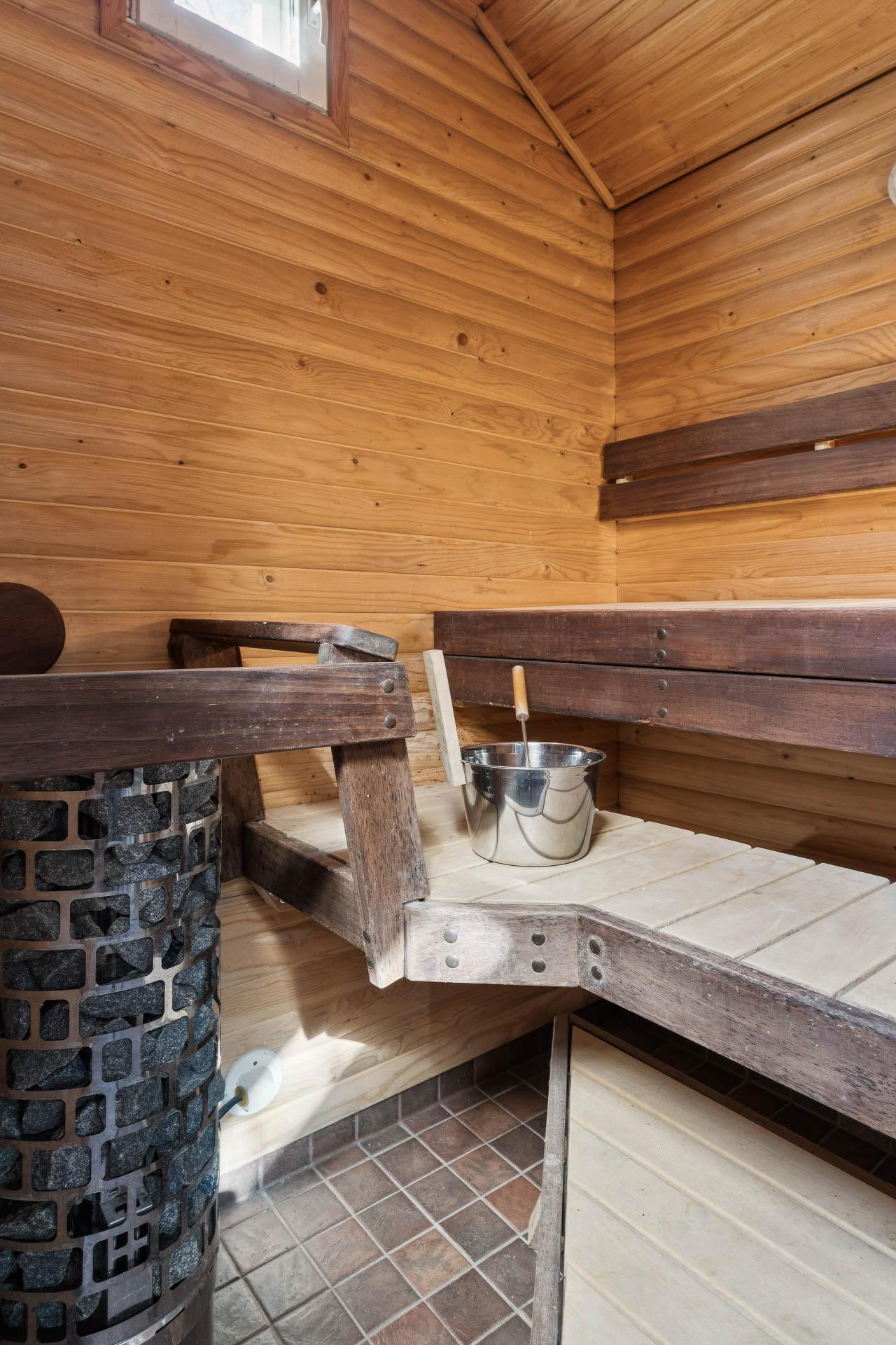 Päivöläntie 49a, Tapanila, Helsinki