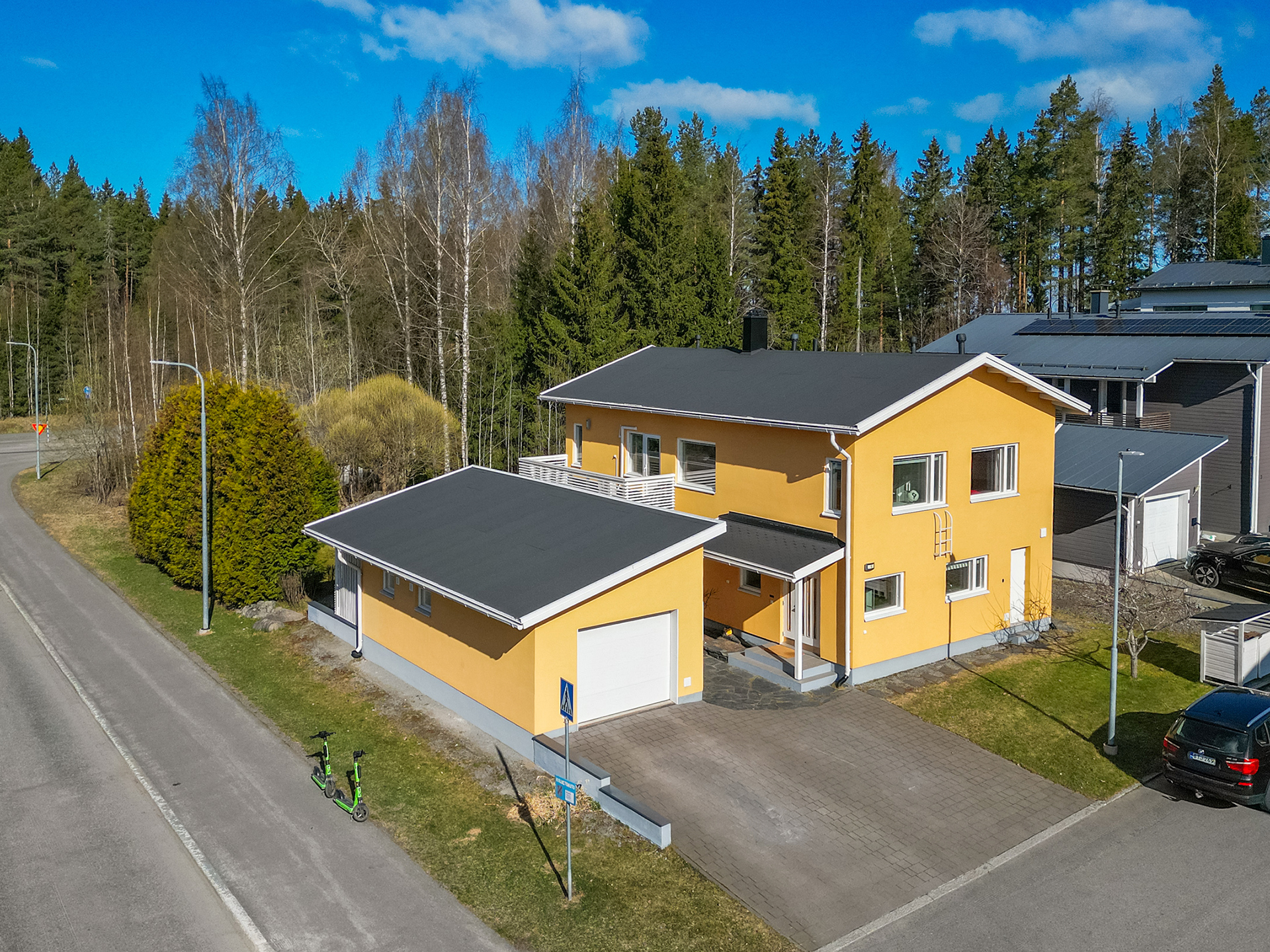 Hiekkakivikatu 1, Hirvikallio, Tampere