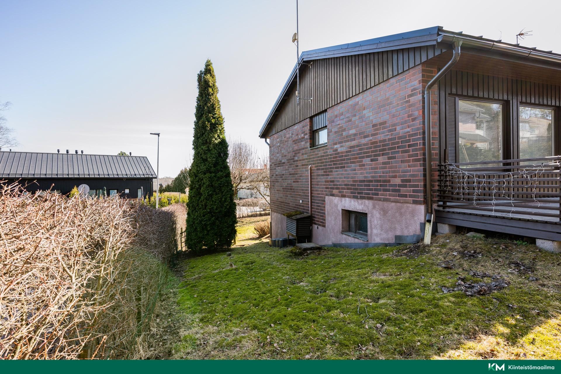 Tulppaanitie 22, Ruskeasanta, Vantaa