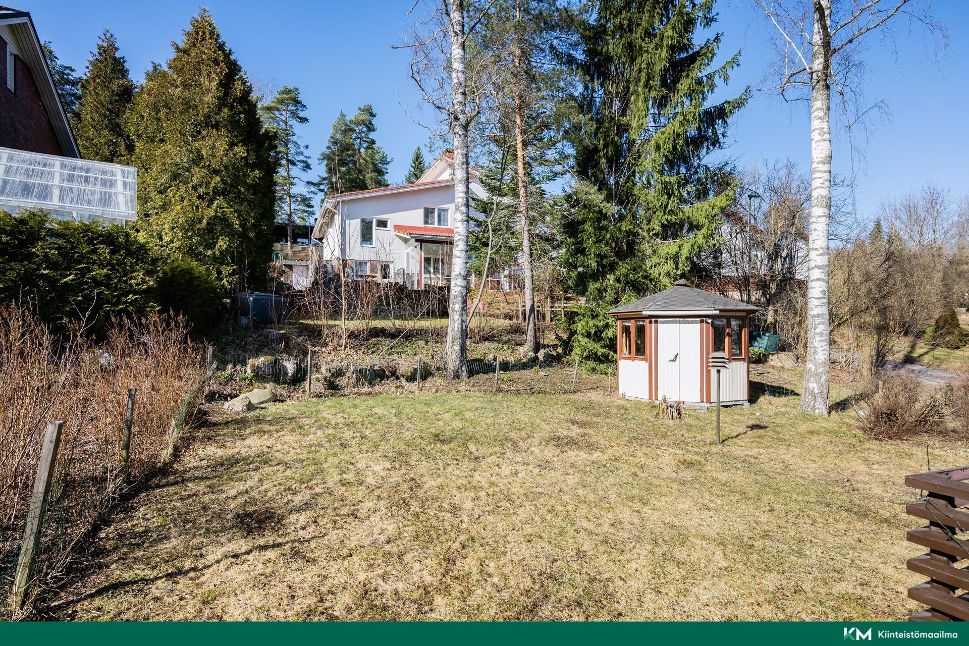 Tulppaanitie 22, Ruskeasanta, Vantaa