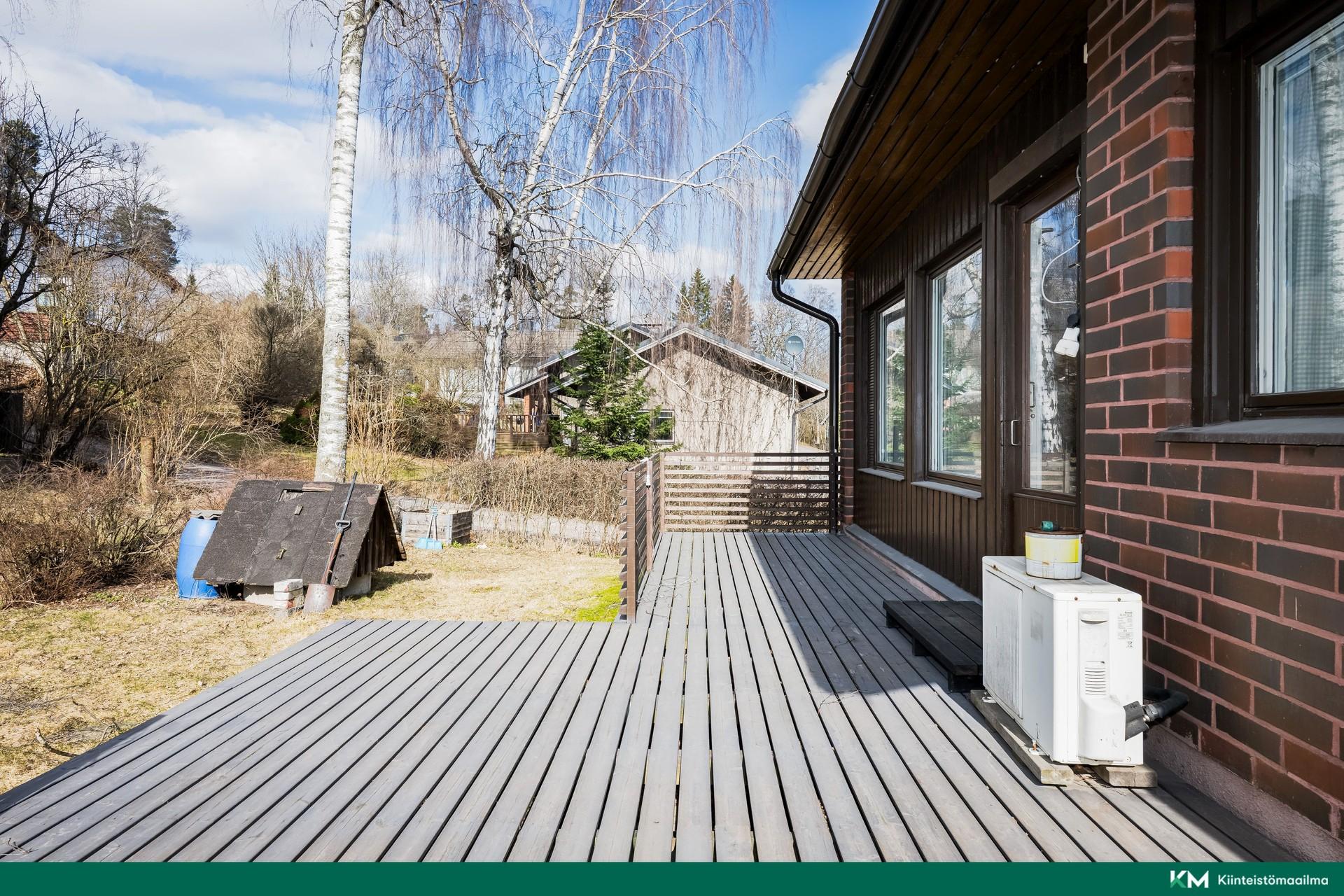 Tulppaanitie 22, Ruskeasanta, Vantaa