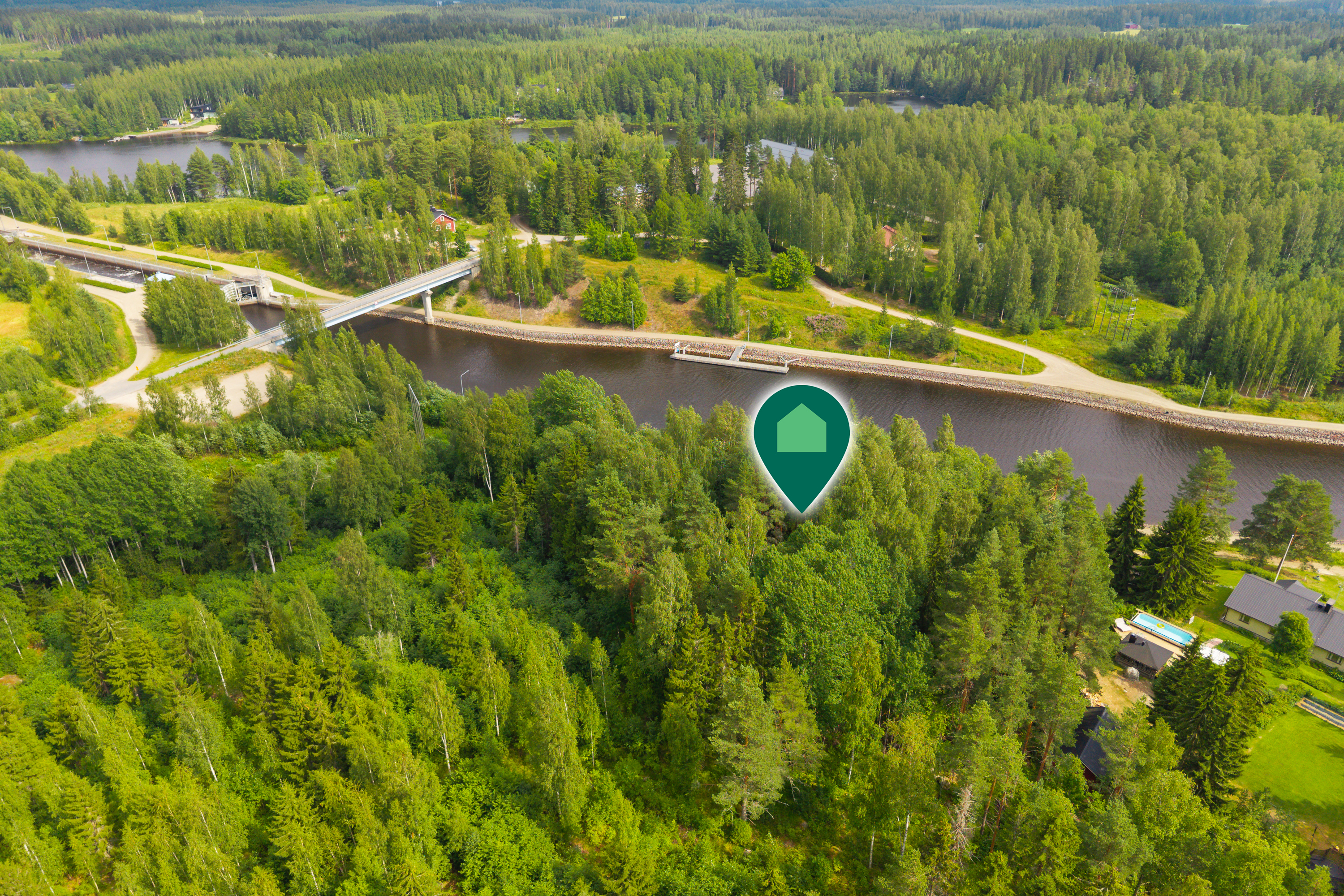 Kuhapurontie 32, Laukaa