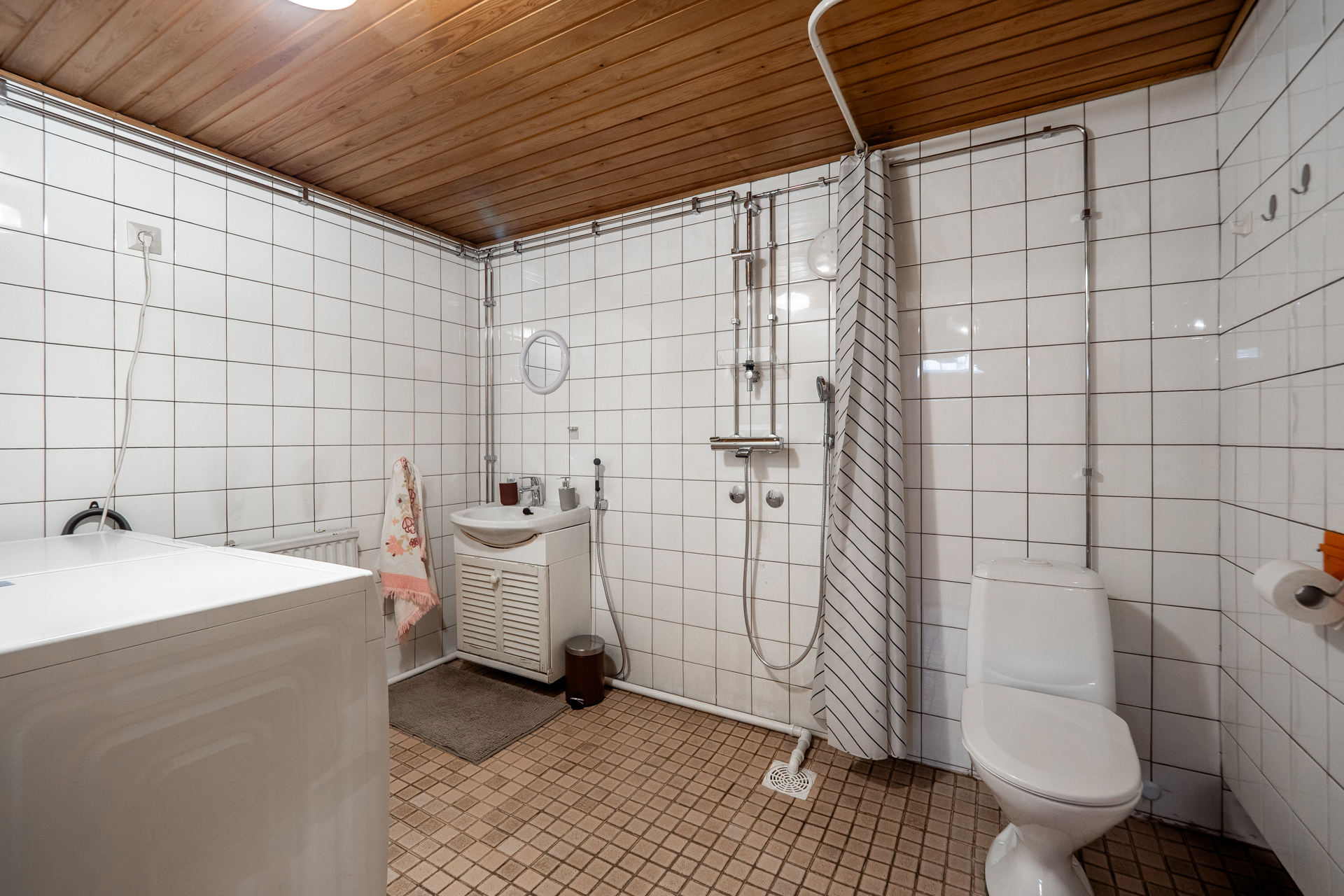 Hankasentie 1, Mustasuo, Oulu