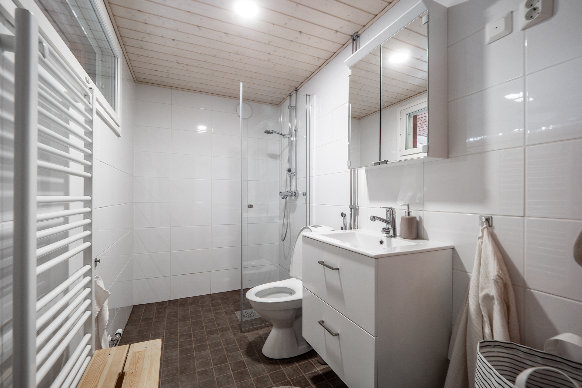 Hankasentie 1, Mustasuo, Oulu