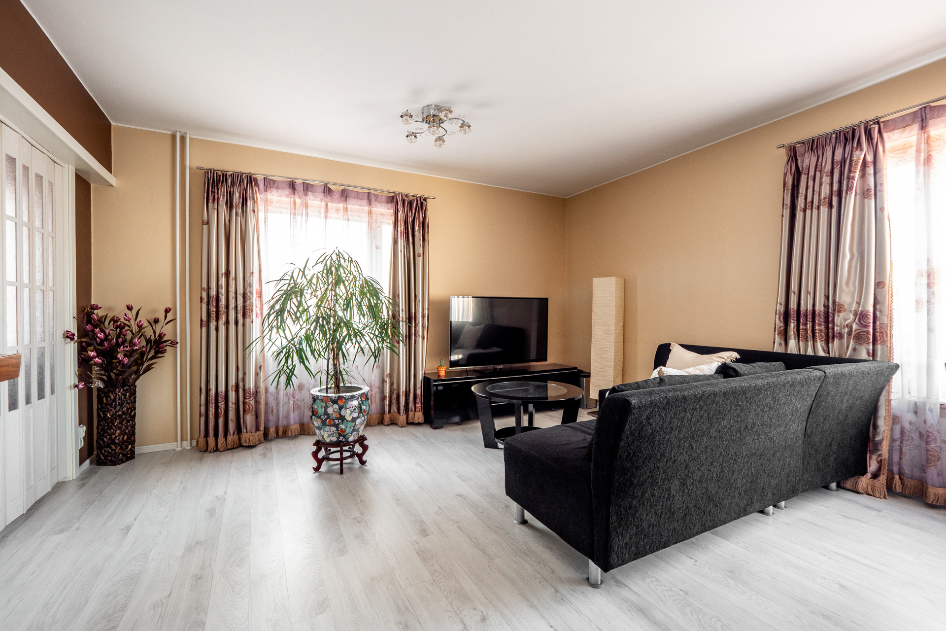 Saaristonkatu 5, Keskusta, Oulu