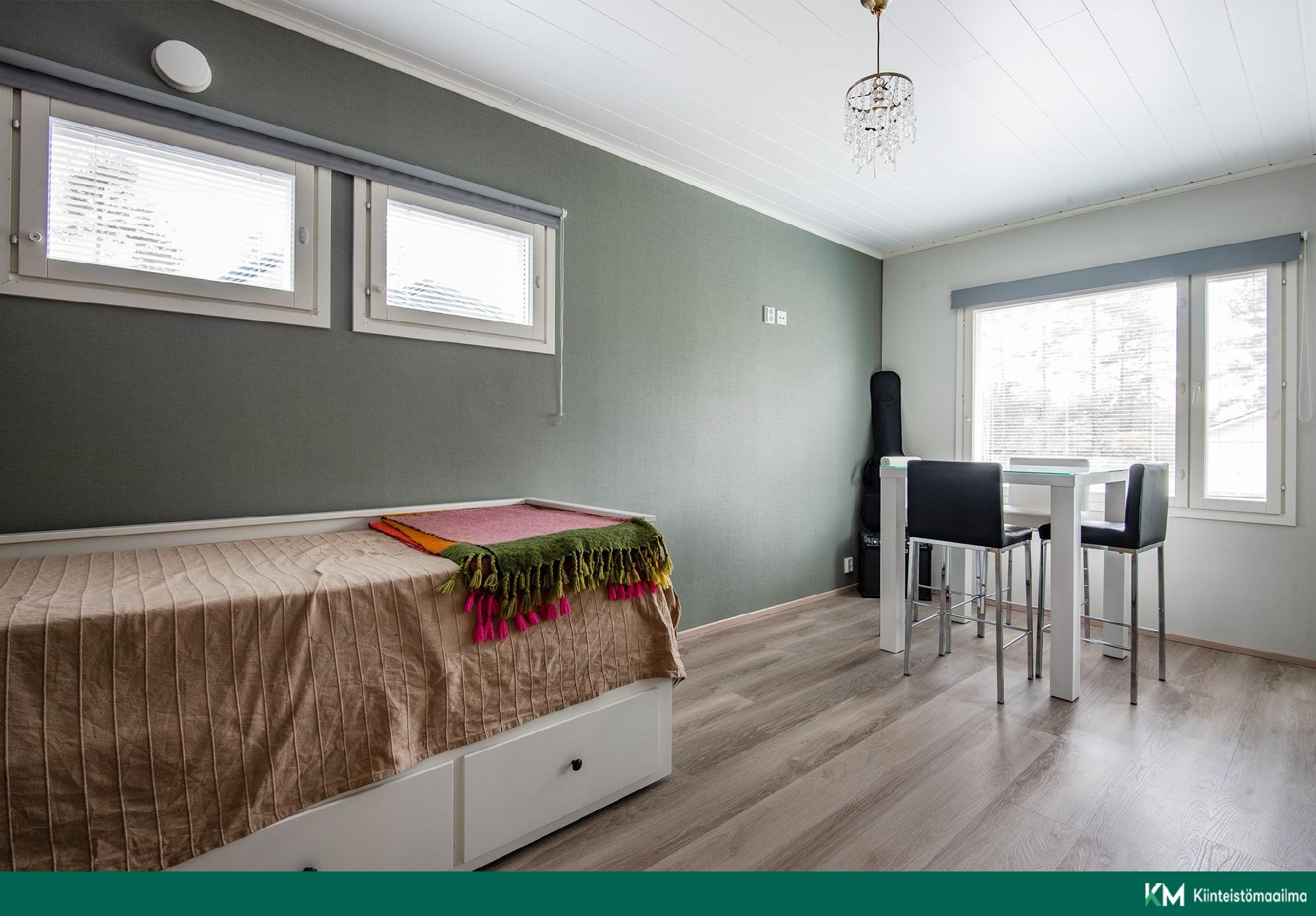 Pronssitie 7, Linnamäki, Nousiainen