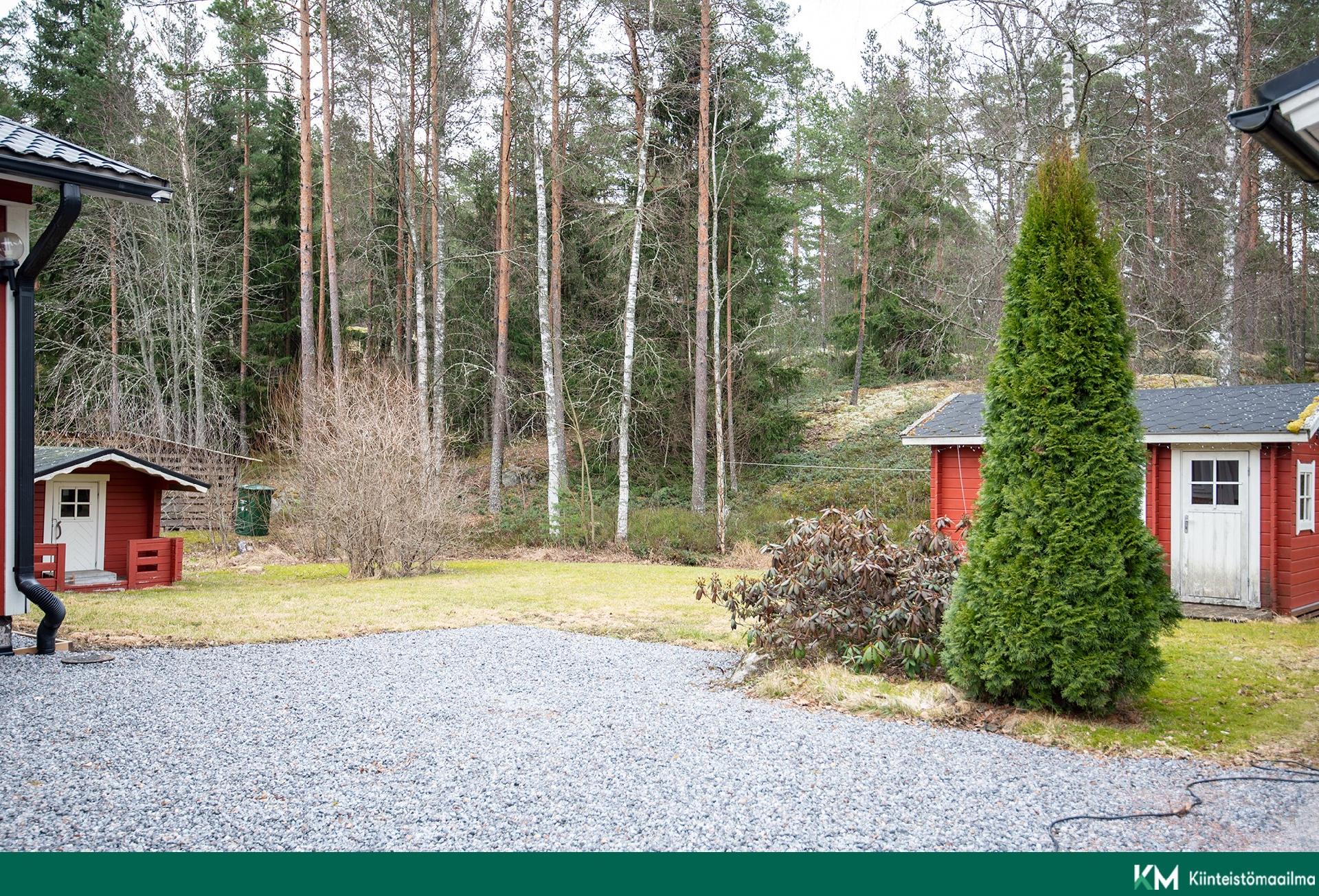 Pronssitie 7, Linnamäki, Nousiainen