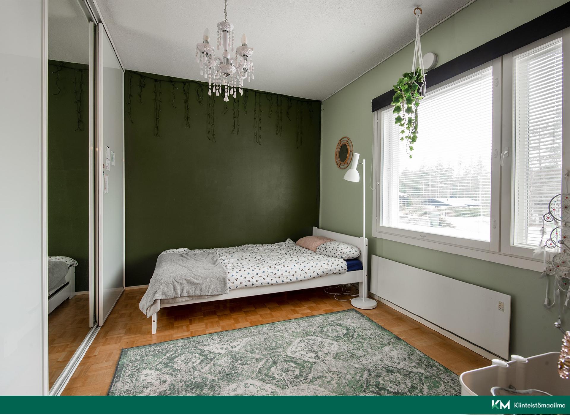 Pronssitie 7, Linnamäki, Nousiainen