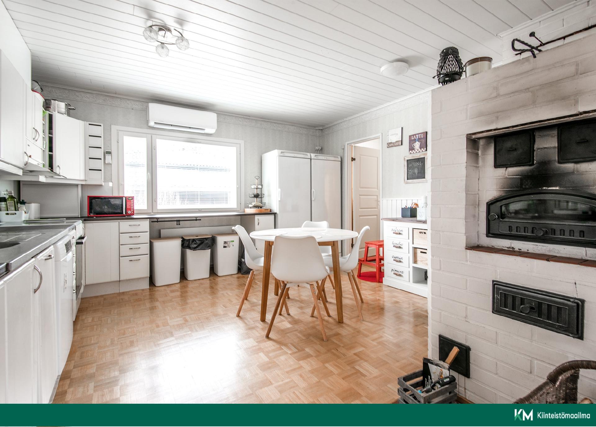 Pronssitie 7, Linnamäki, Nousiainen