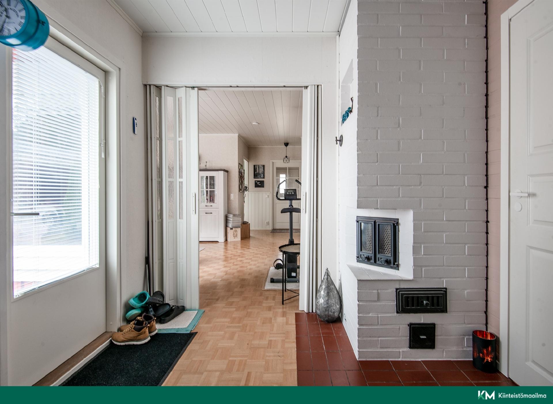 Pronssitie 7, Linnamäki, Nousiainen