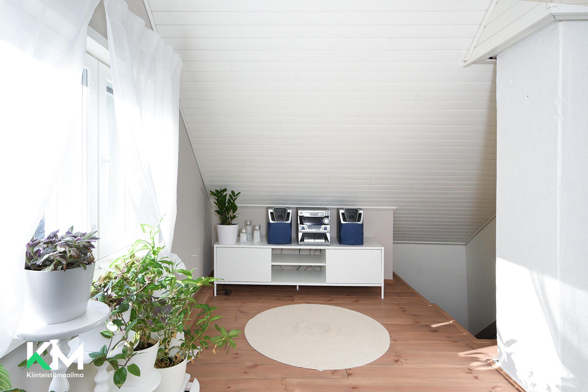 Tuhkatie 3, Työtjärvi, Hollola