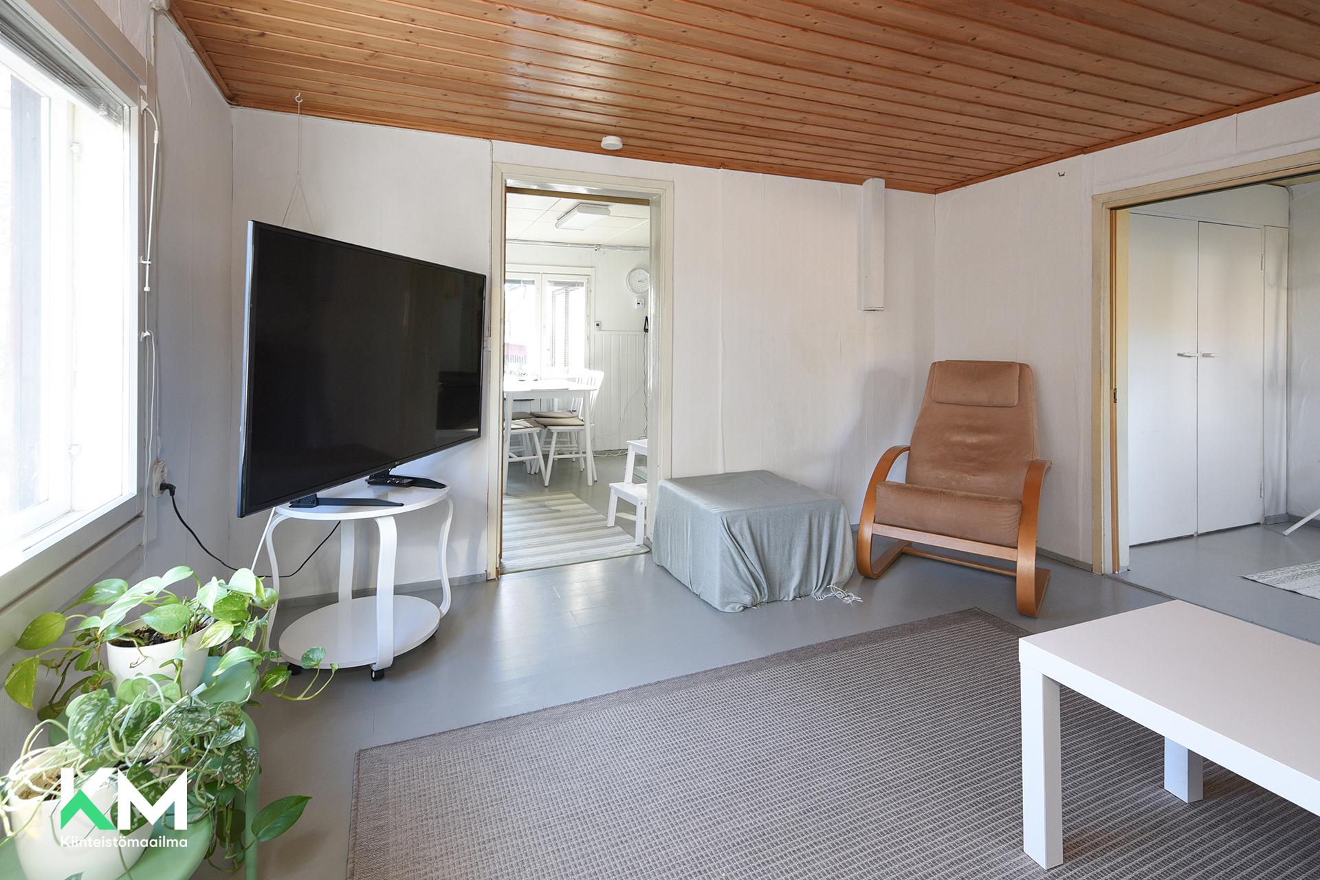 Tuhkatie 3, Työtjärvi, Hollola