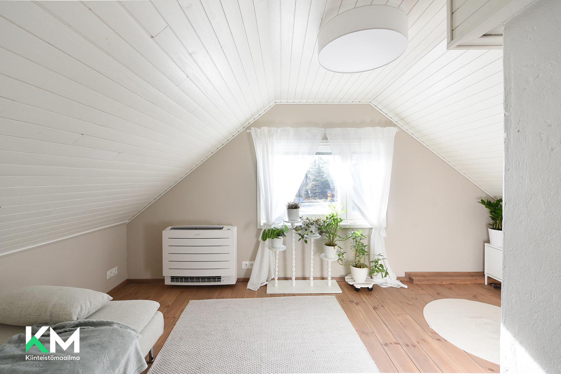 Tuhkatie 3, Työtjärvi, Hollola