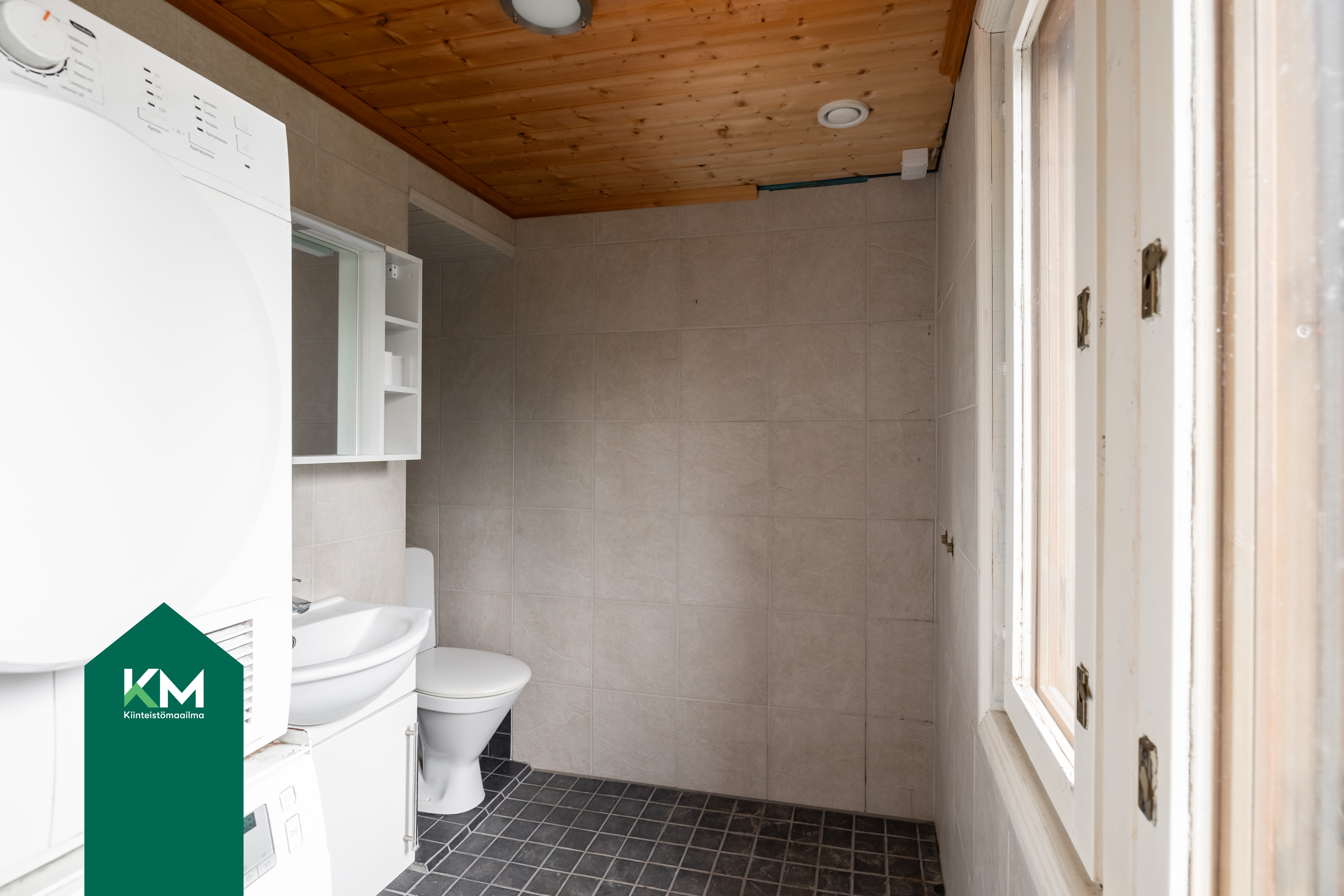 Isonlaajantie 115, Pirtnuora, Pyhtää