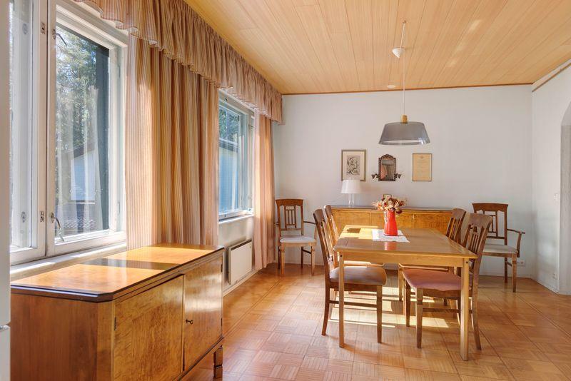 Maununnevankuja 6, Maununneva, Helsinki