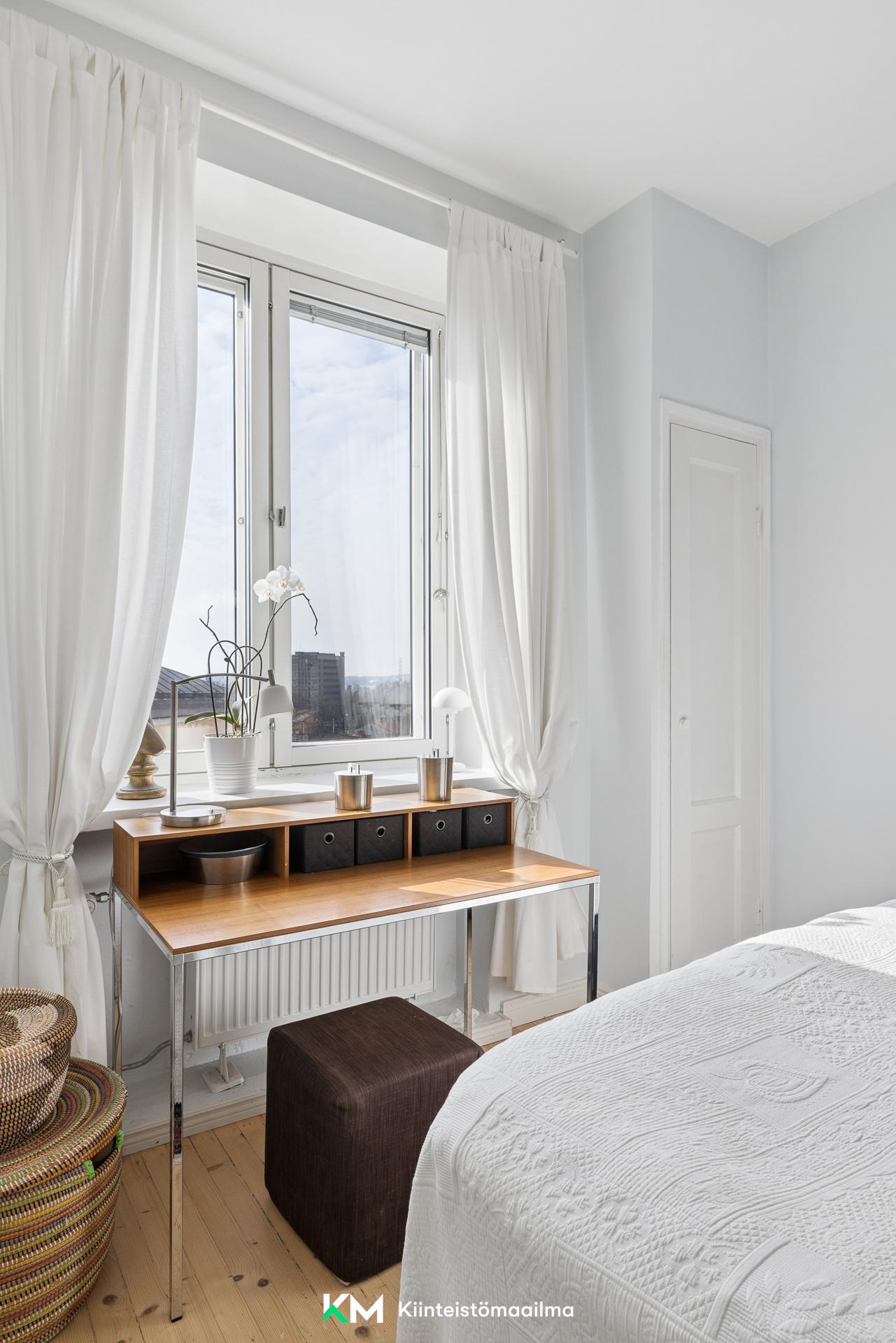 Messeniuksenkatu 8, Taka-Töölö, Helsinki