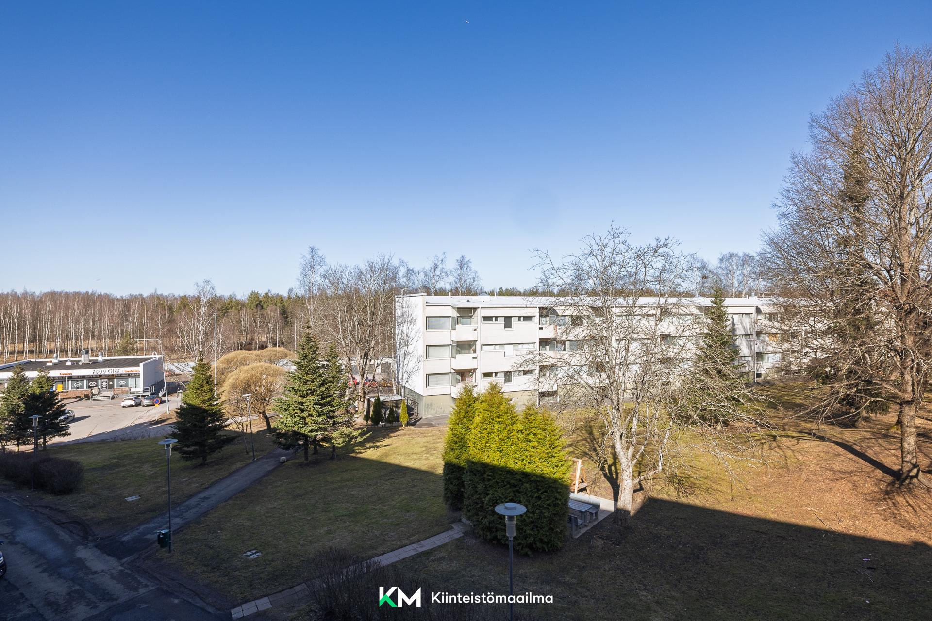 Näkymät makuuhuoneen ikkunoista