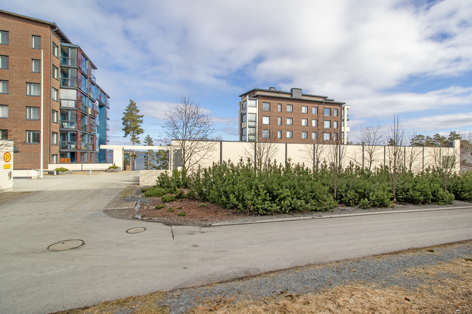 Messuportinkatu 8, Lehtoniemi, Kuopio