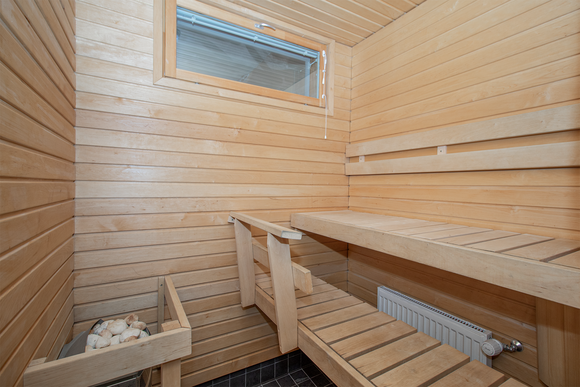 ikkunallinen sauna