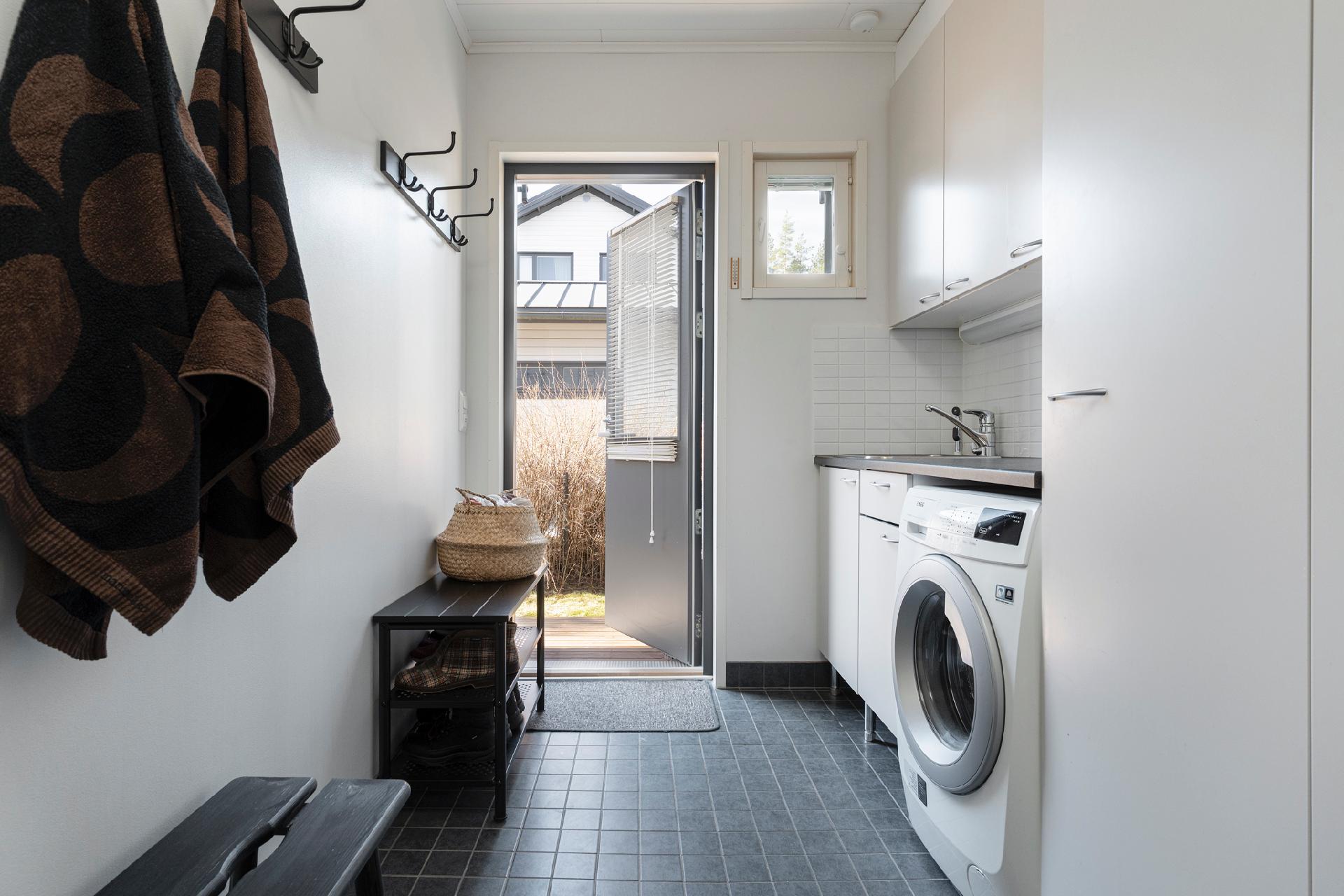 Viisukuja 4, Ilola, Vantaa