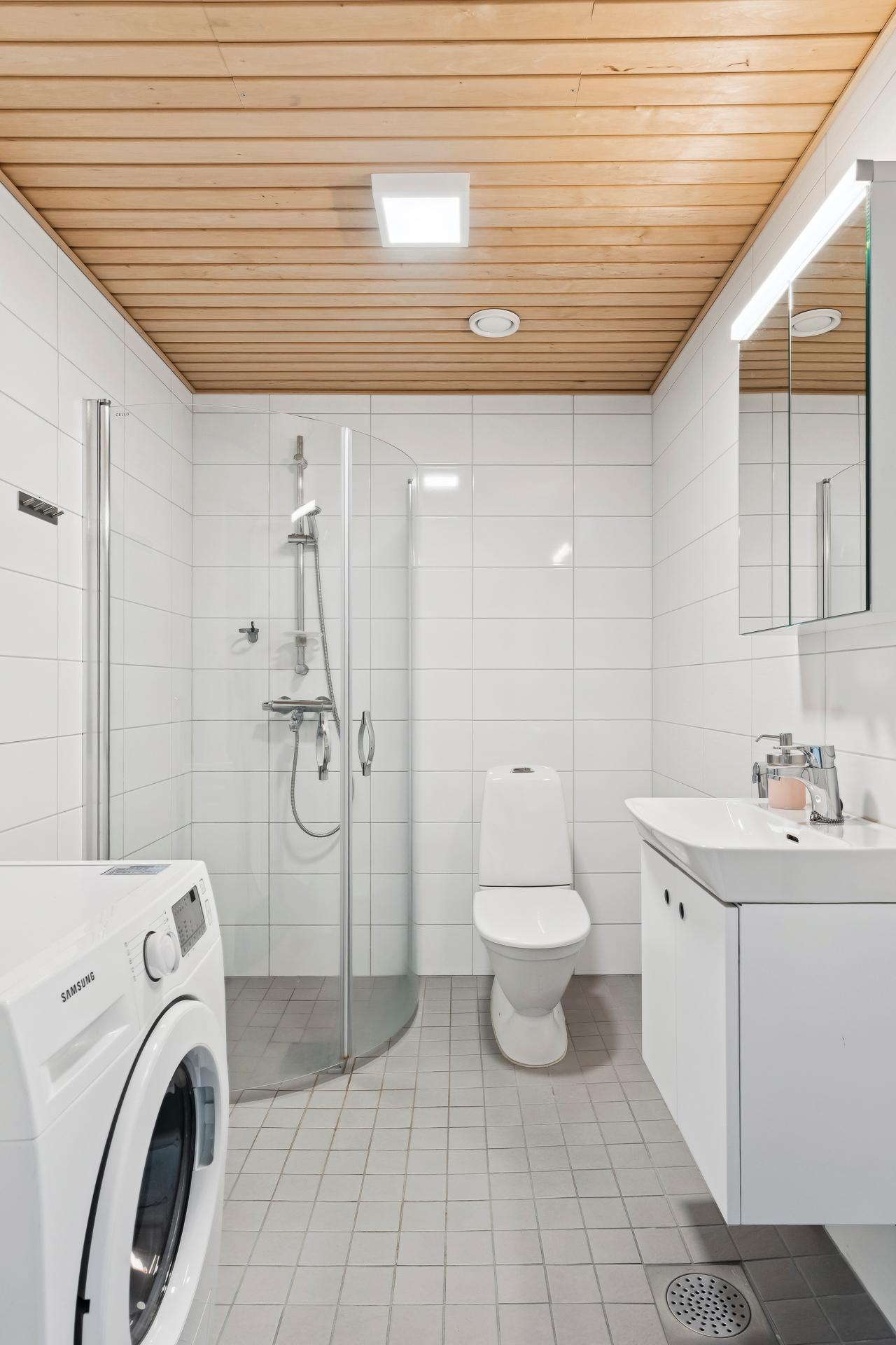 Reviisorinkatu 10, Espoon Keskus, Espoo