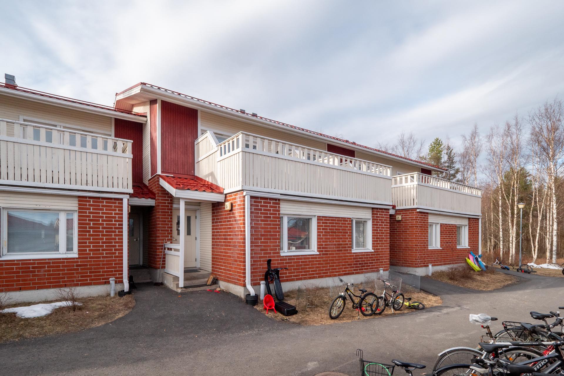 Pellikanpolku 3, Iinatti, Oulu