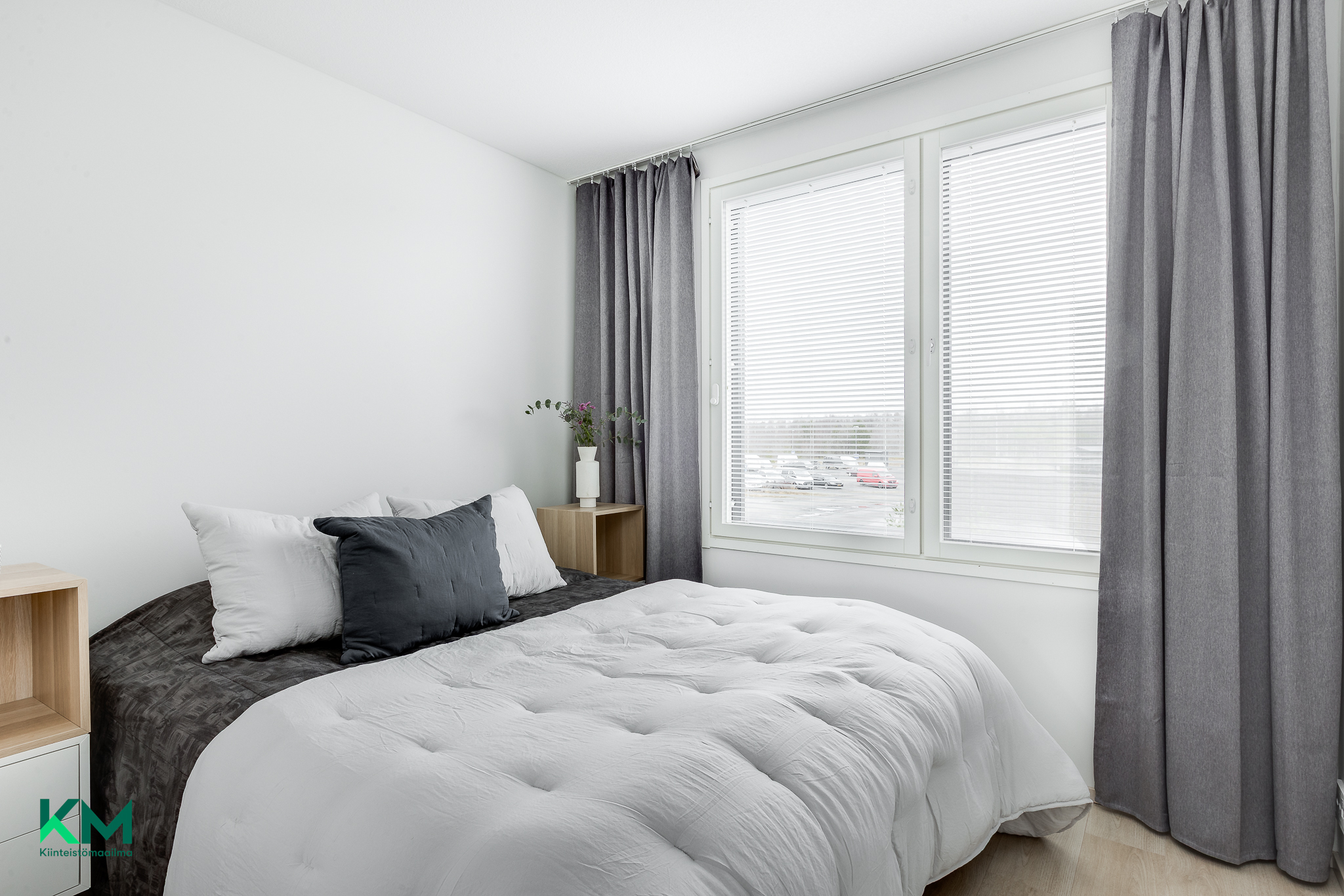 Makuuhuone yläkerrassa