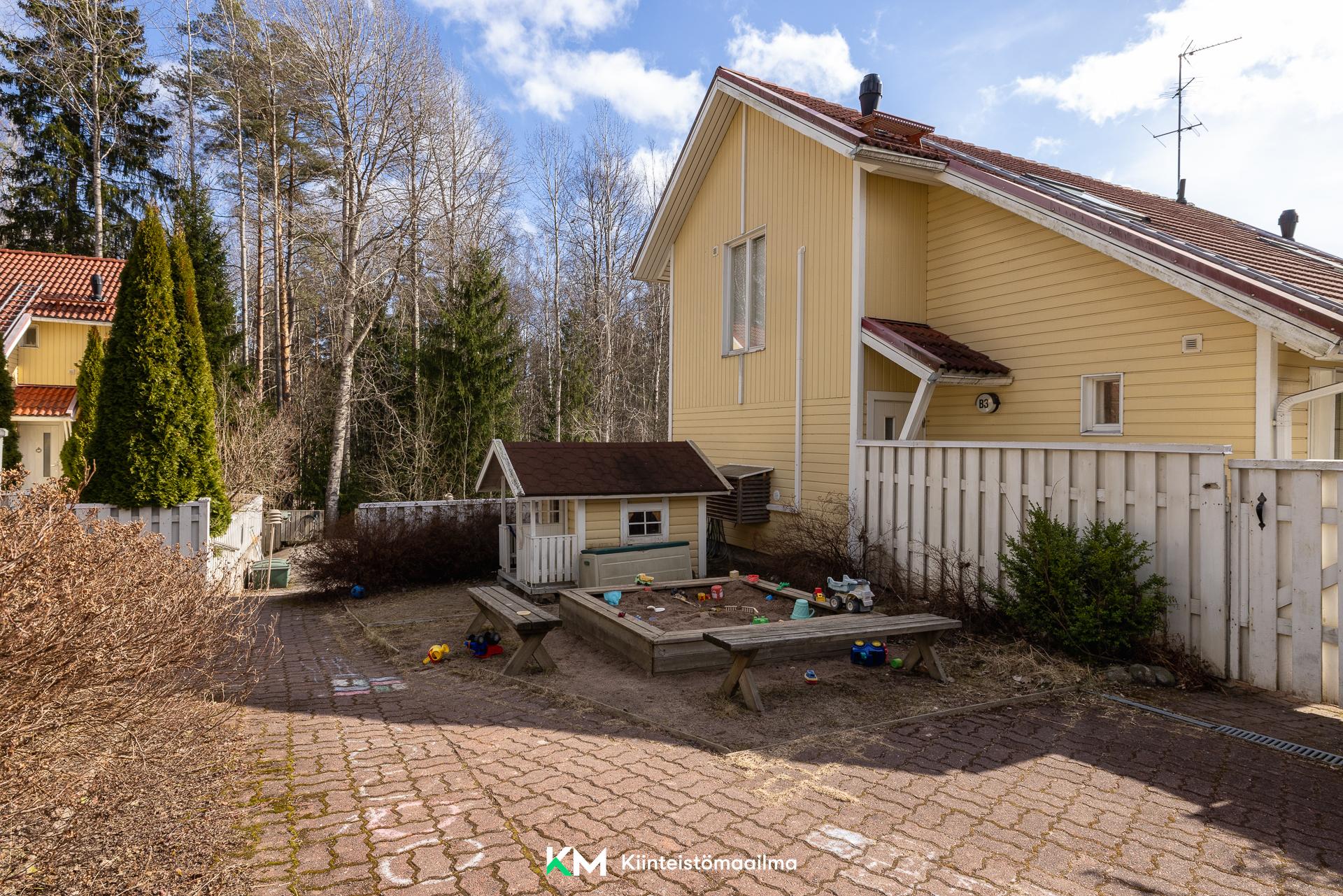 Huhtakoukku 21, Latokaski, Espoo